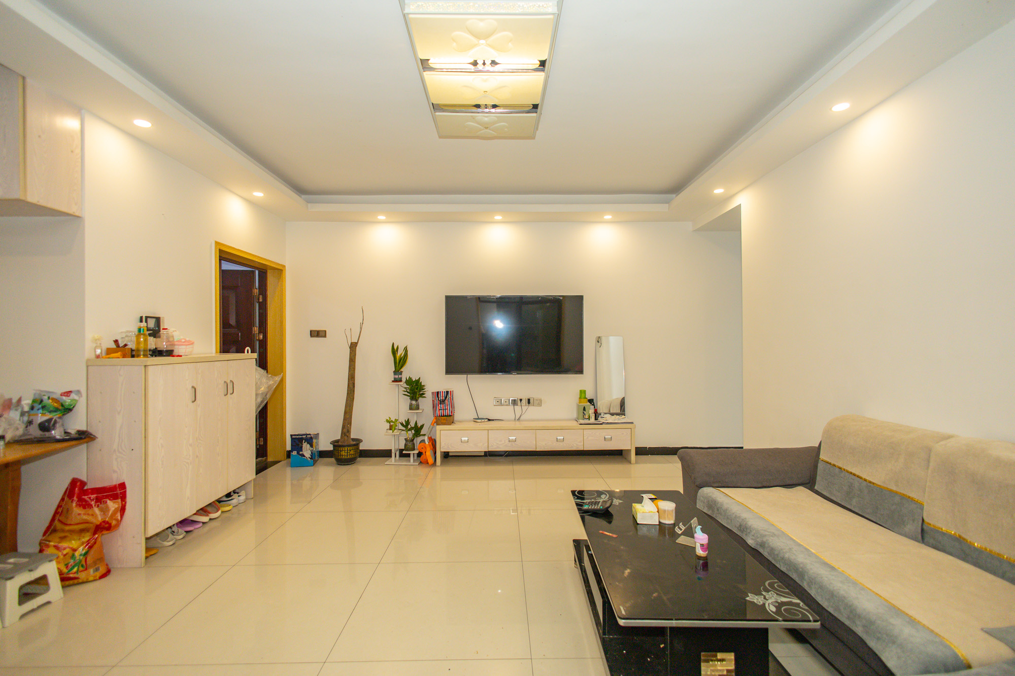 圆梦康乐城 3室2厅1卫 49.0万 圆梦康乐城 3室2厅1卫 49.0万客厅