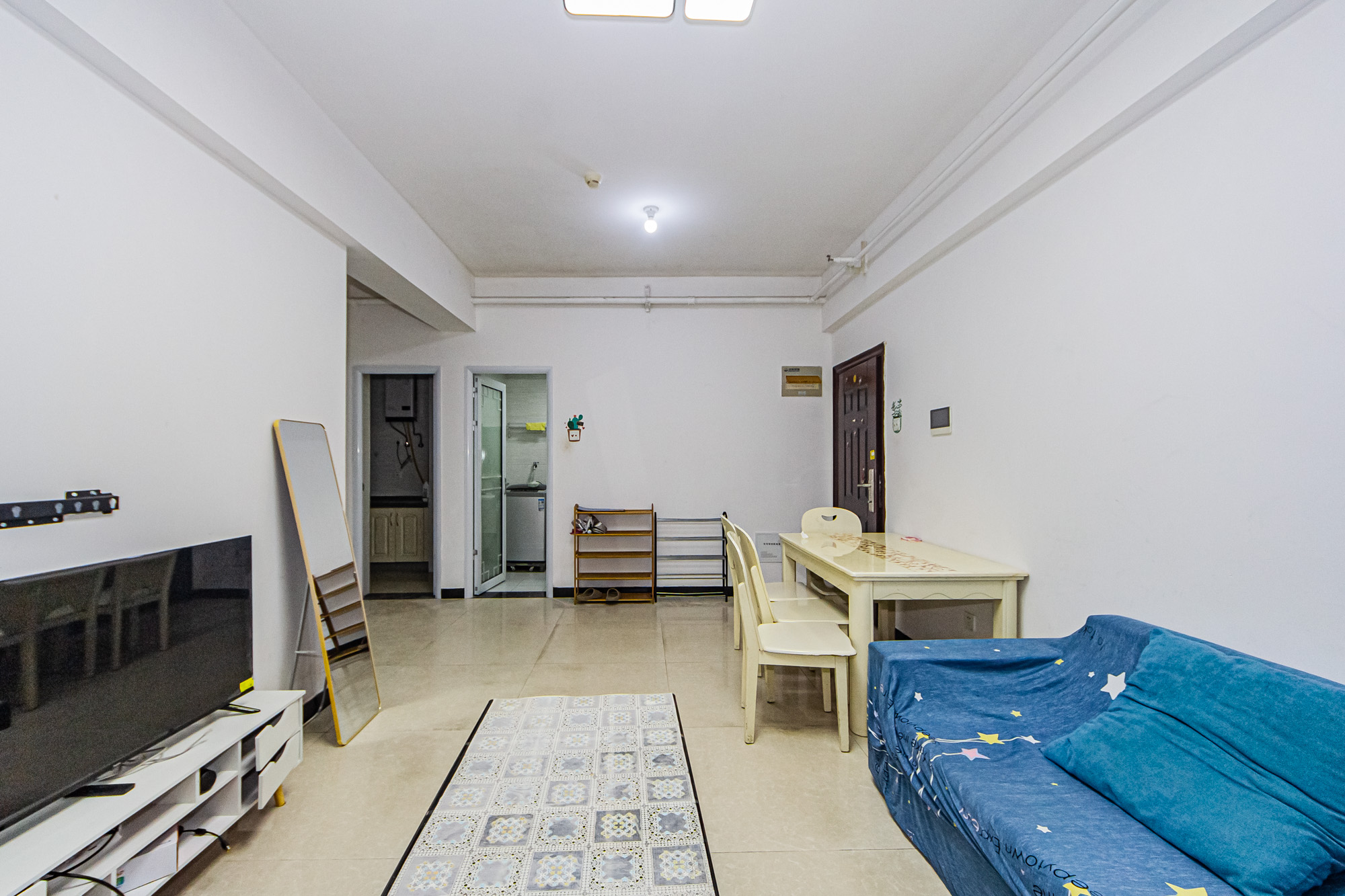 北辰三角洲E4区  2室2厅1卫    78.0万 北辰三角洲E4区  2室2厅1卫    78.0万客厅