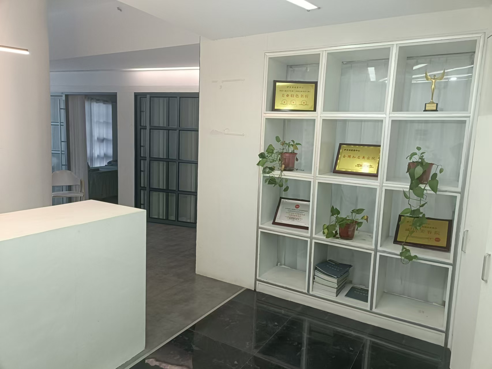 鑫天国际(鑫天偶遇) 1室1厅1卫 1300.0元/月 鑫天国际(鑫天偶遇) 1室1厅1卫 1300.0元/月室内图