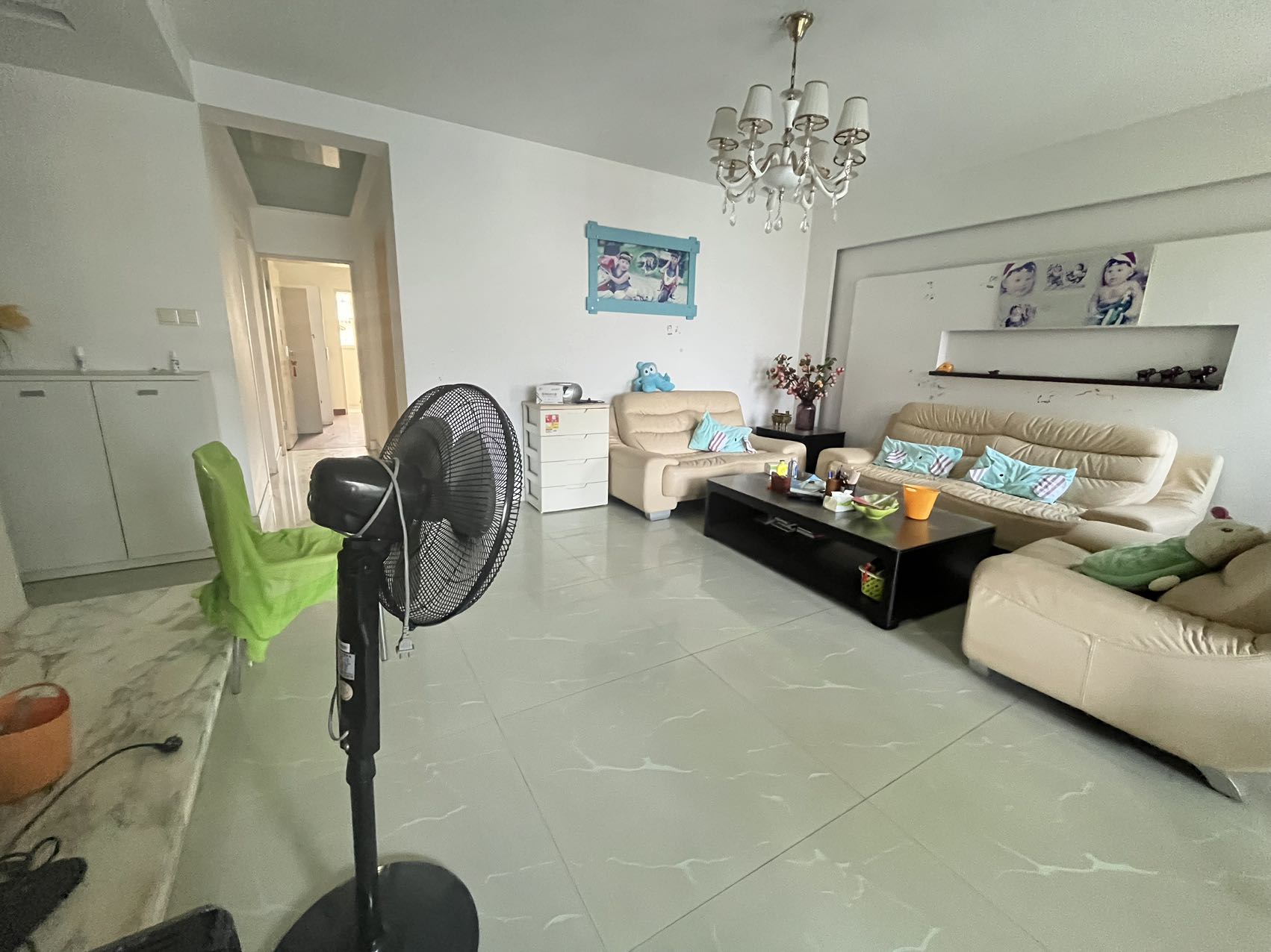 长征花园 3室2厅2卫 2100.0元/月 长征花园 3室2厅2卫 2100.0元/月室内图