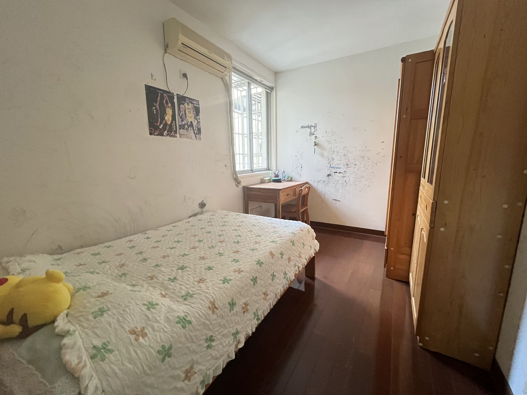 长征花园 3室2厅2卫 2100.0元/月 长征花园 3室2厅2卫 2100.0元/月室内图