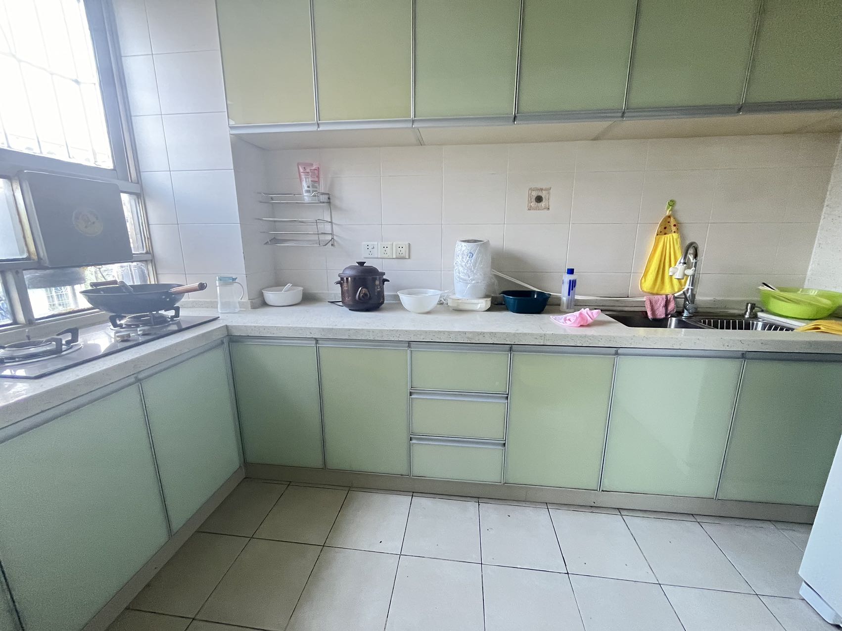 长征花园 3室2厅2卫 2100.0元/月 长征花园 3室2厅2卫 2100.0元/月室内图