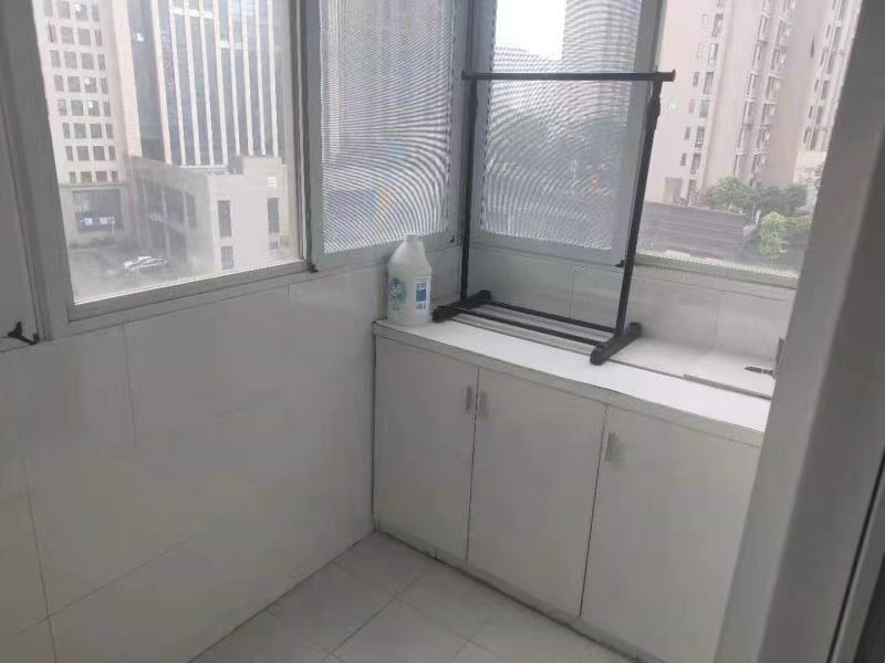 星语林名园 2室2厅1卫 1800.0元/月 星语林名园 2室2厅1卫 1800.0元/月室内图