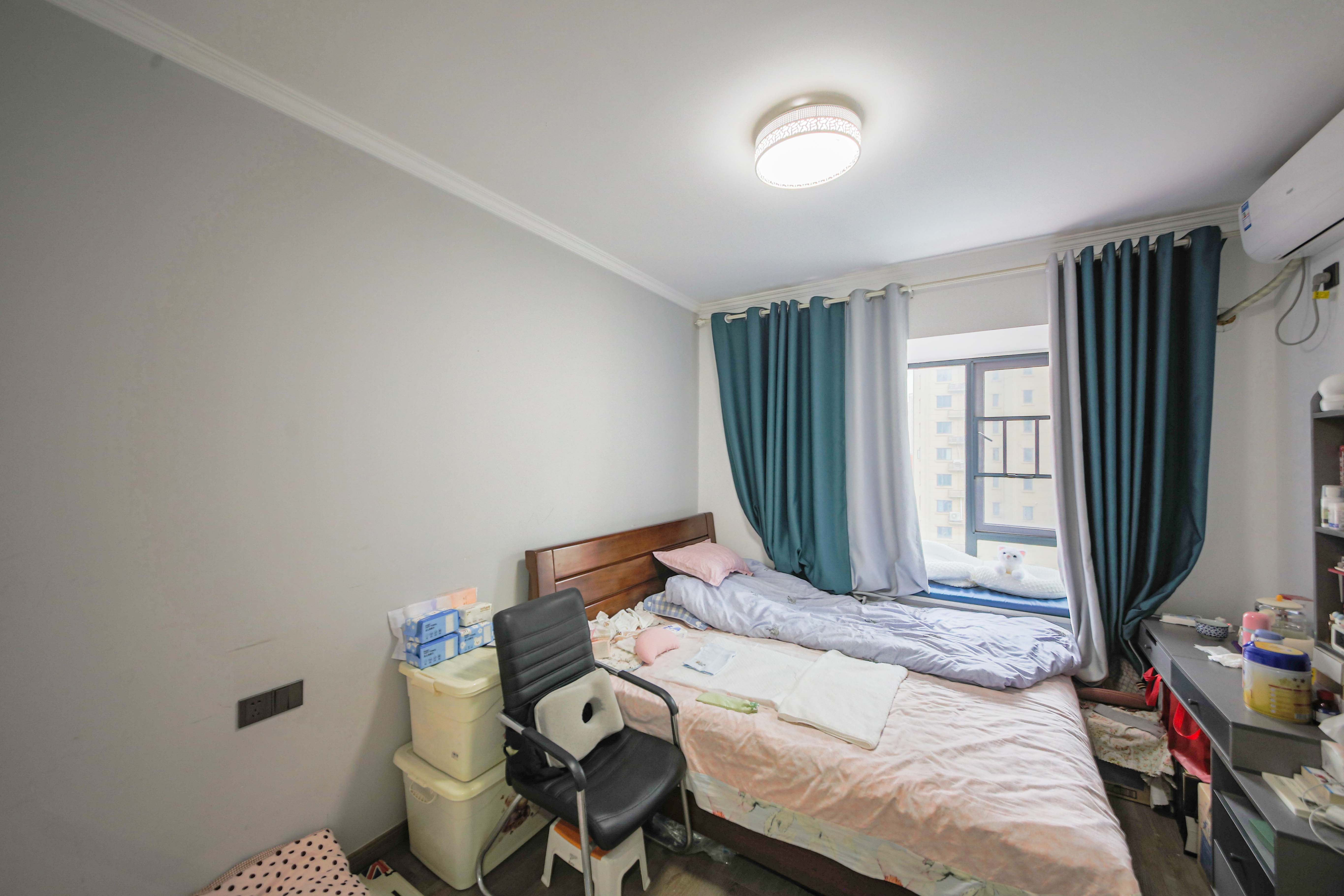 轻盐阳光CEO(轻盐雅苑)(轻奢时代) 4室2厅2卫 105.0万 轻盐阳光CEO(轻盐雅苑)(轻奢时代) 4室2厅2卫 105.0万卧室