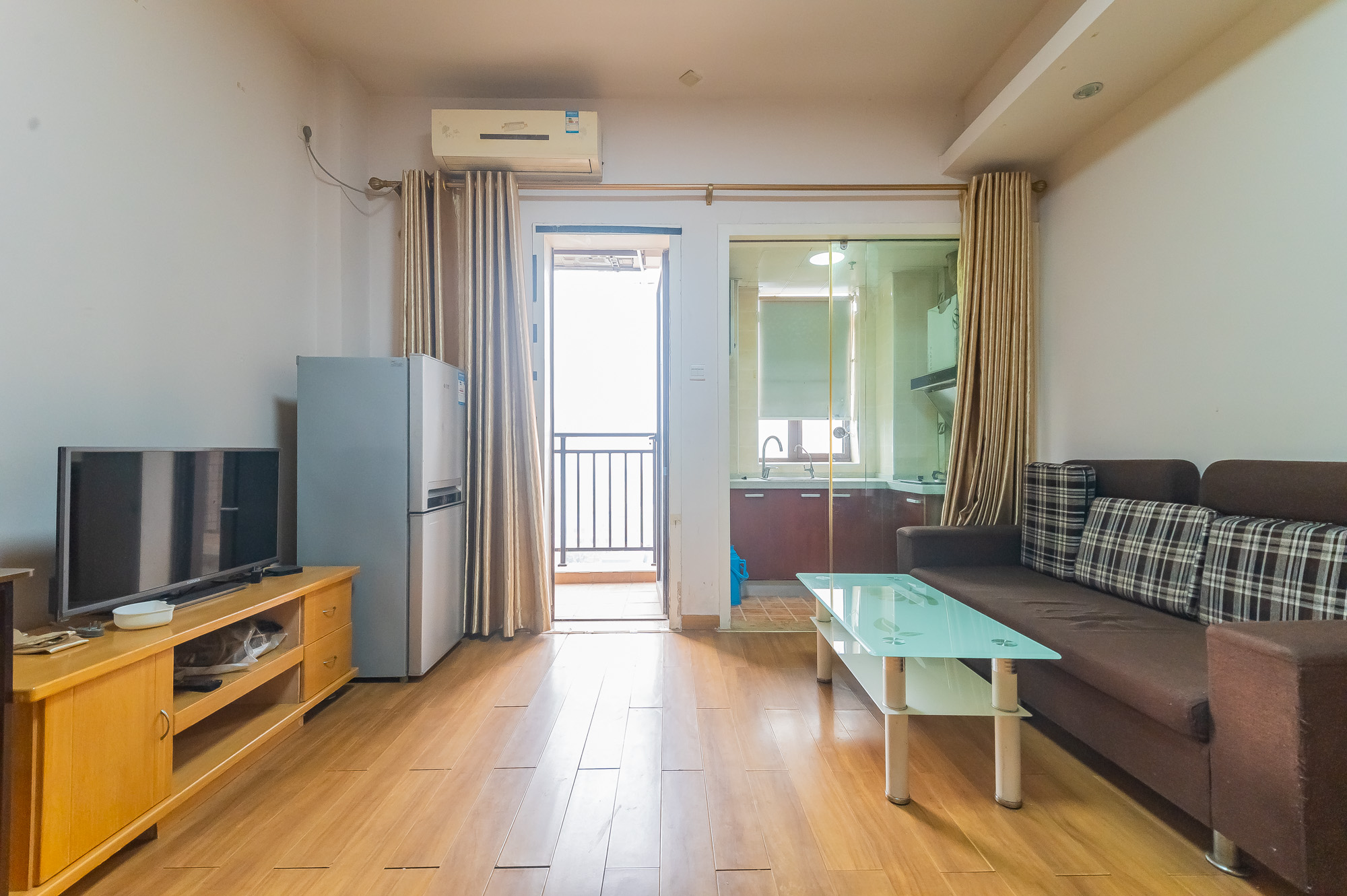 水岸世景  1室1厅1卫   28.00万