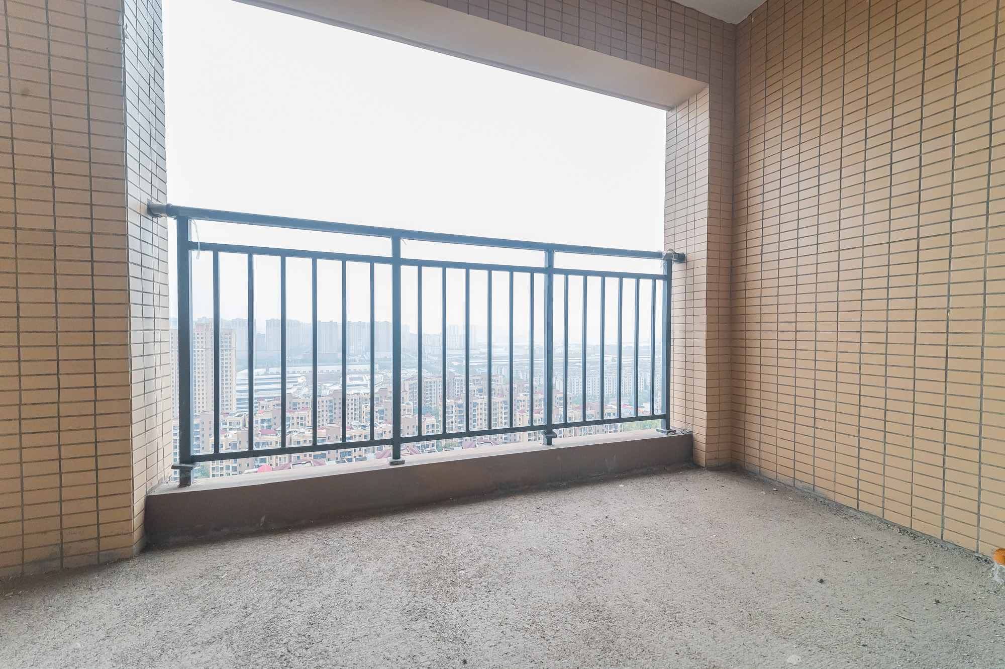 深业睿城  3室2厅2卫    75.8万其他