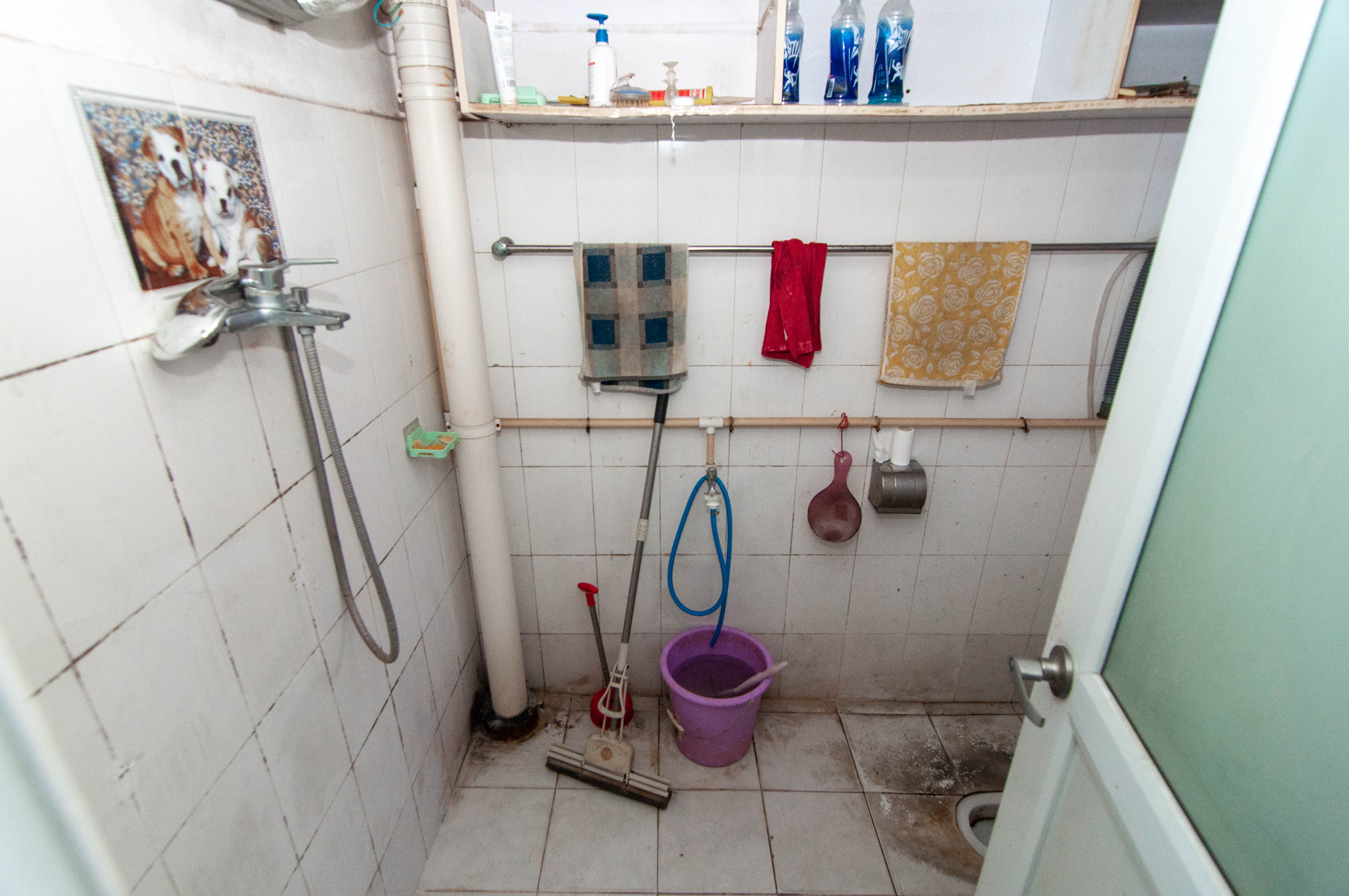 阳明山庄 3室2厅1卫 66.0万 阳明山庄 3室2厅1卫 66.0万卫生间