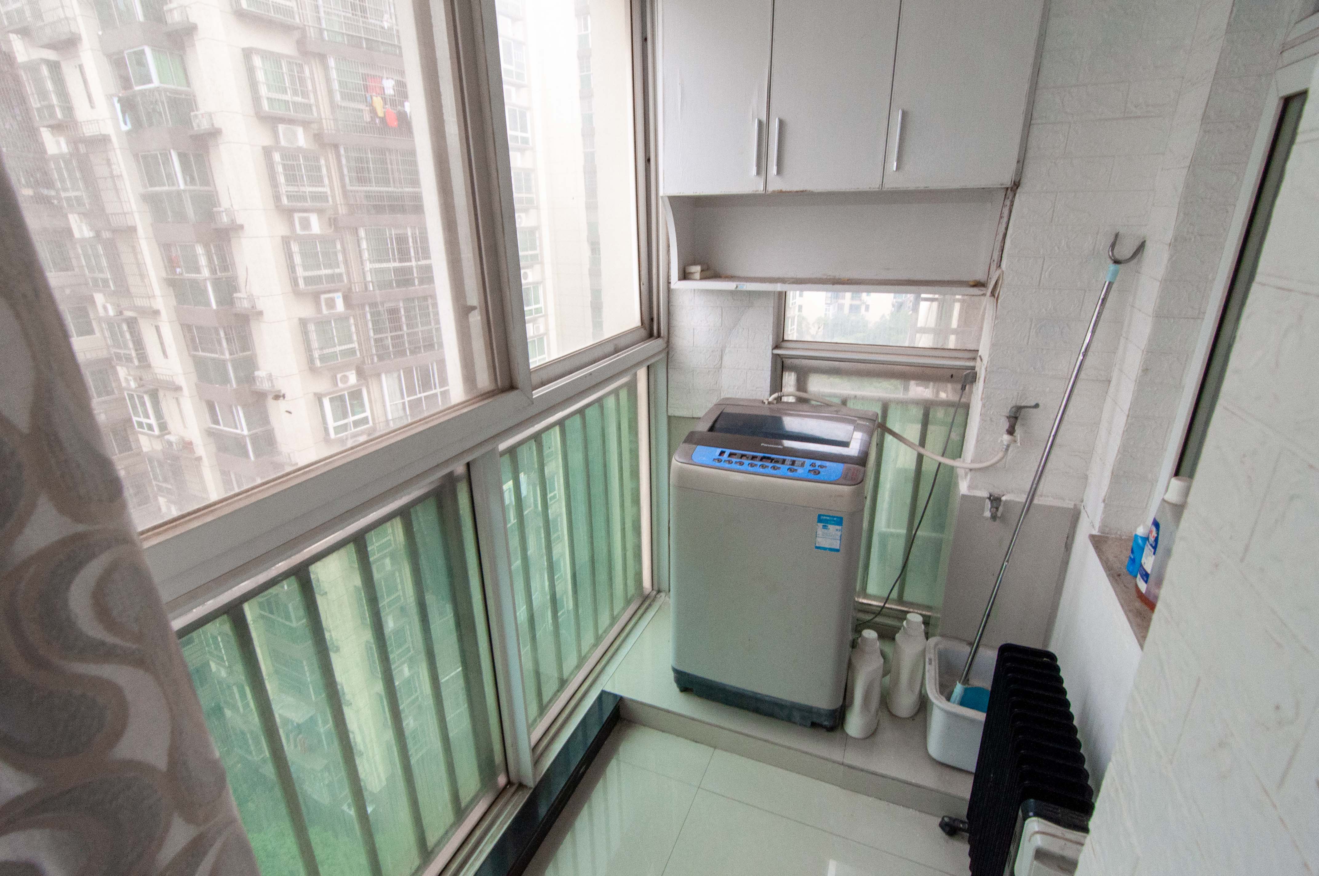 麓谷加州阳光 3室2厅2卫 92.00万 麓谷加州阳光 3室2厅2卫 92.00万其他