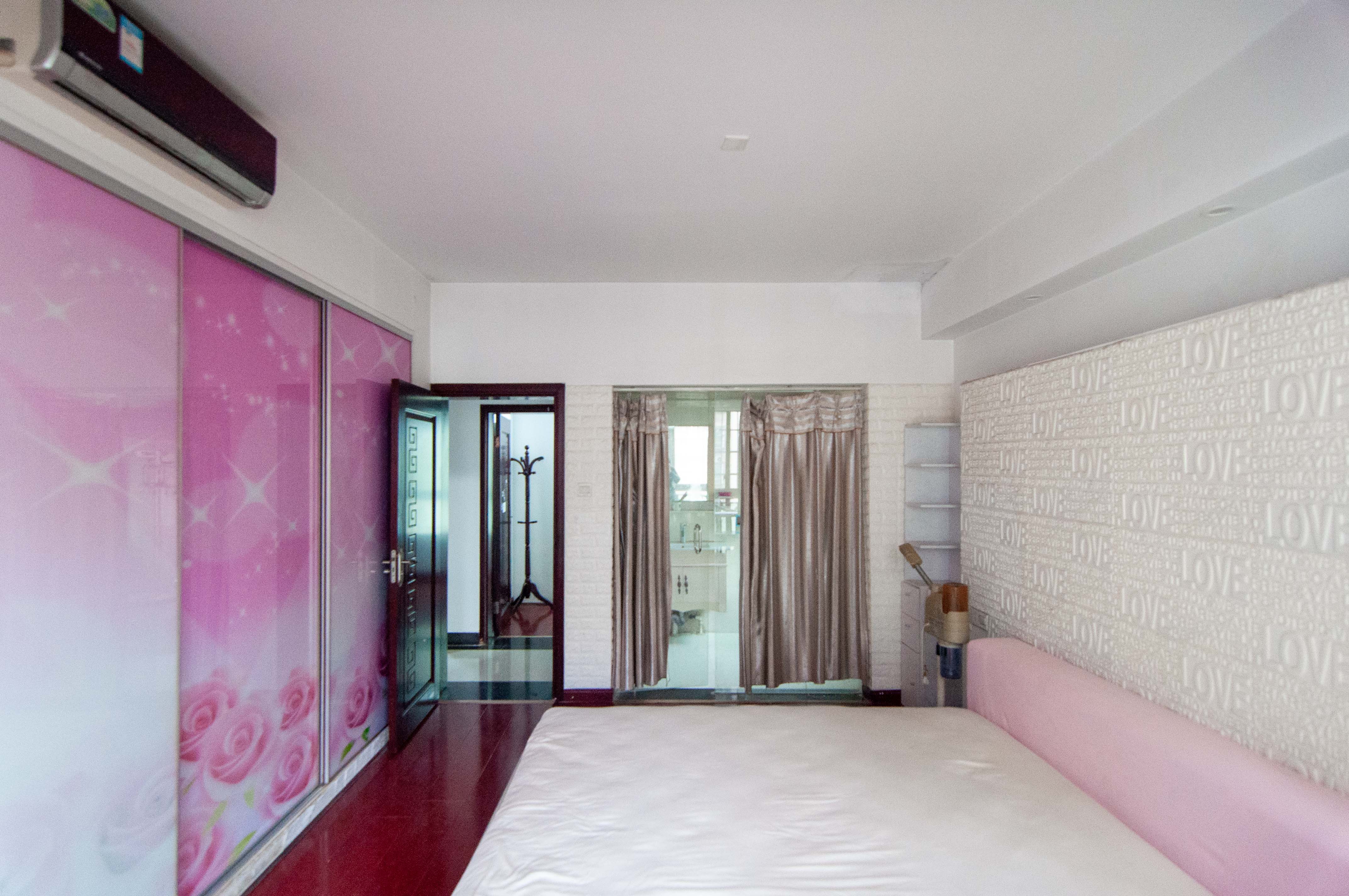 麓谷加州阳光 3室2厅2卫 92.00万 麓谷加州阳光 3室2厅2卫 92.00万其他