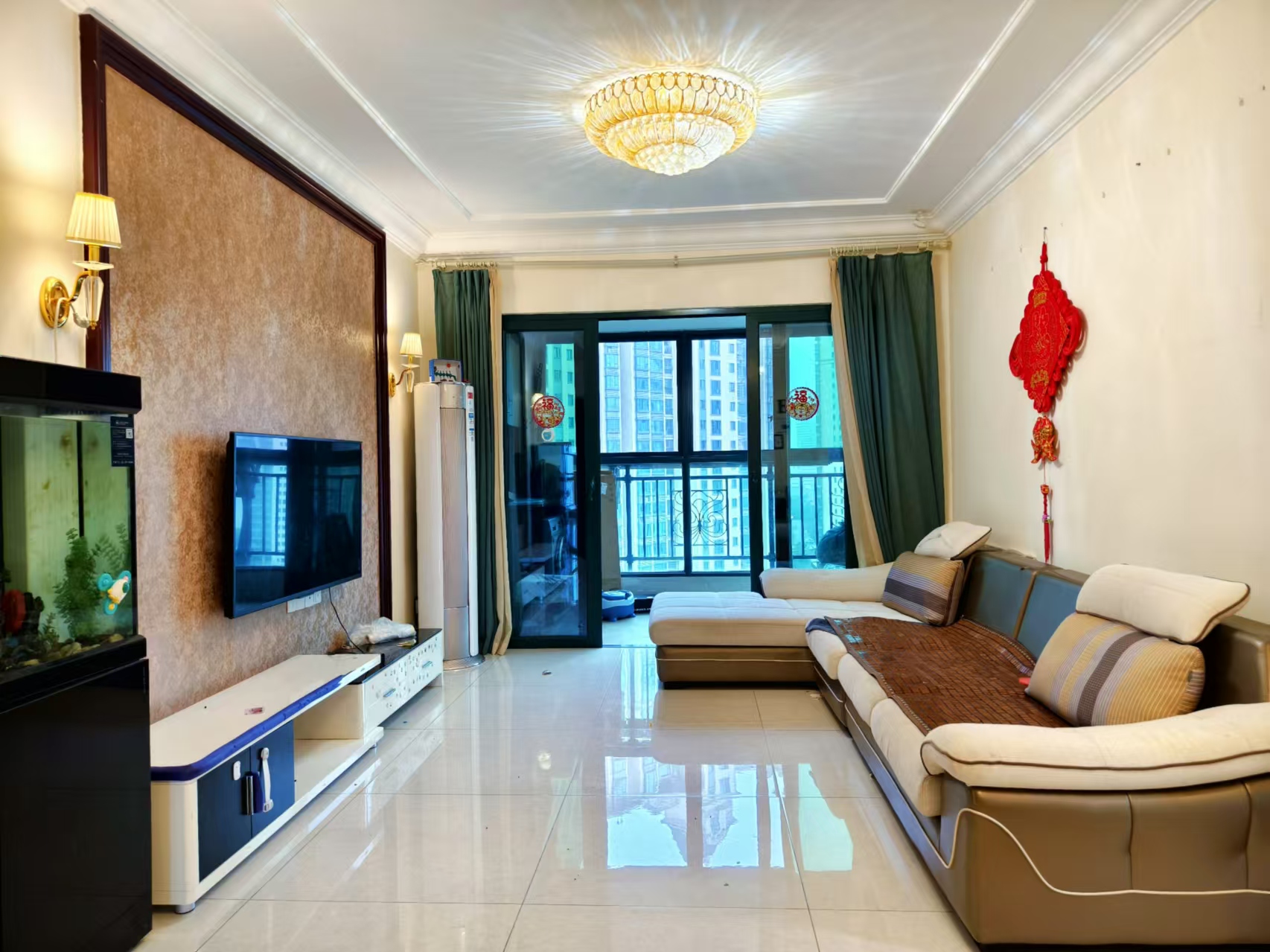 恒大雅苑 3室2厅1卫 2500.0元/月 恒大雅苑 3室2厅1卫 2500.0元/月室内图