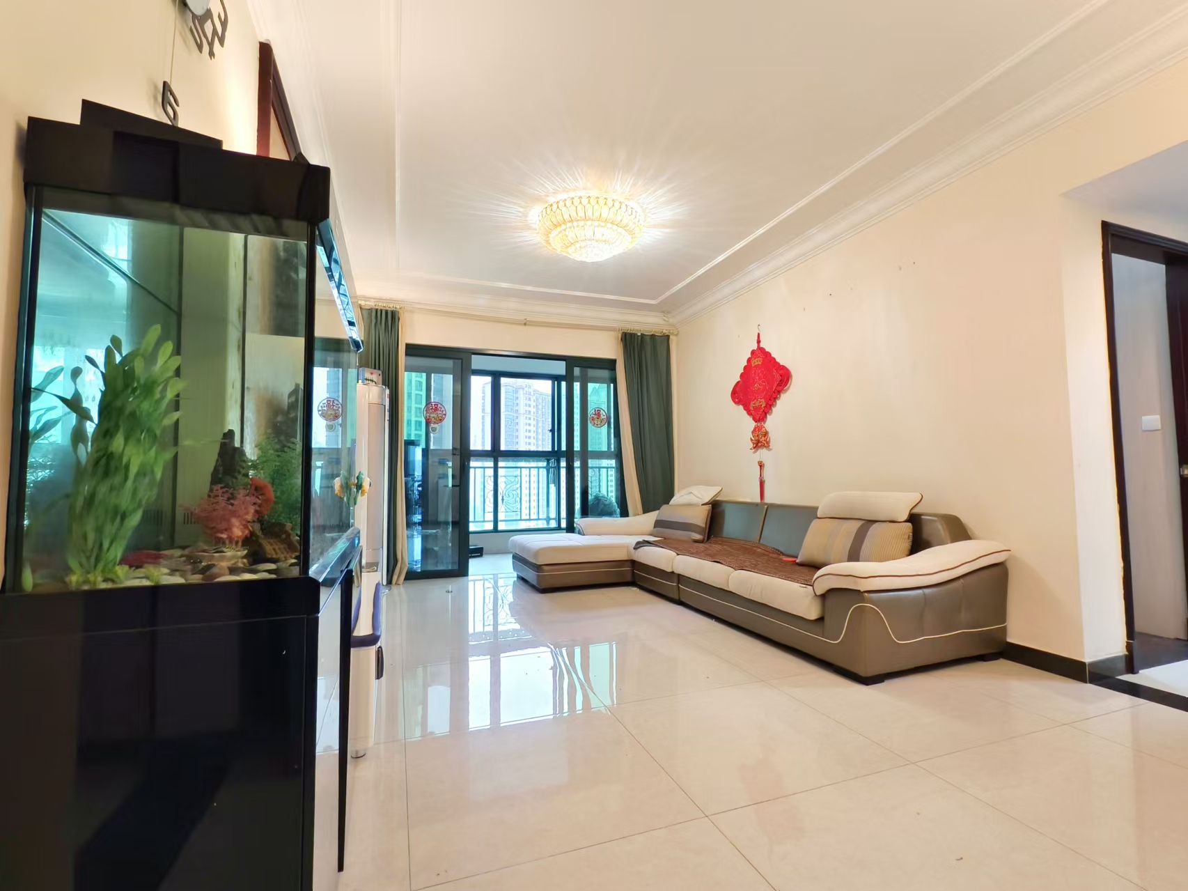 恒大雅苑 3室2厅1卫 2500.0元/月 恒大雅苑 3室2厅1卫 2500.0元/月室内图