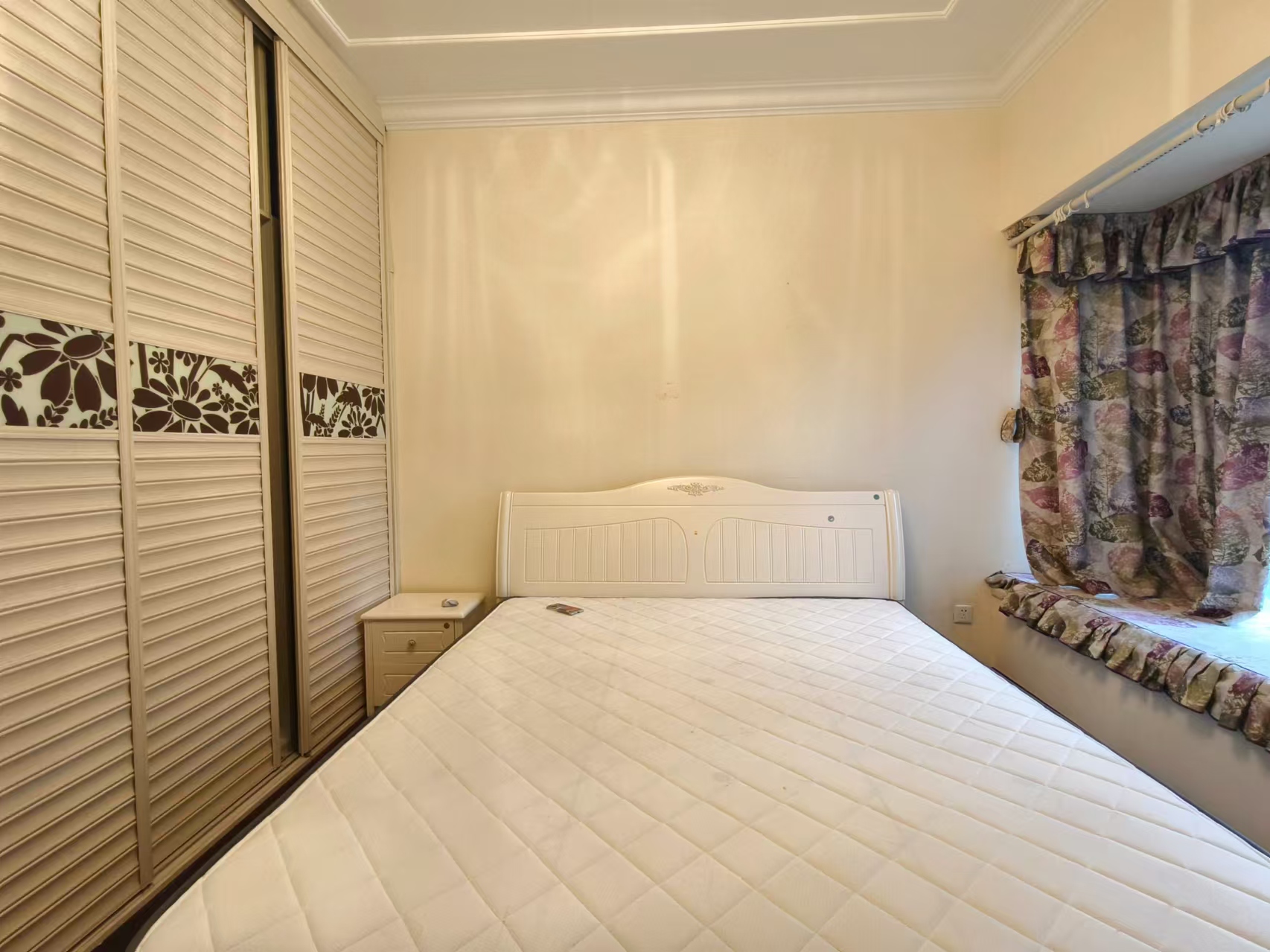 恒大雅苑 3室2厅1卫 2500.0元/月 恒大雅苑 3室2厅1卫 2500.0元/月室内图