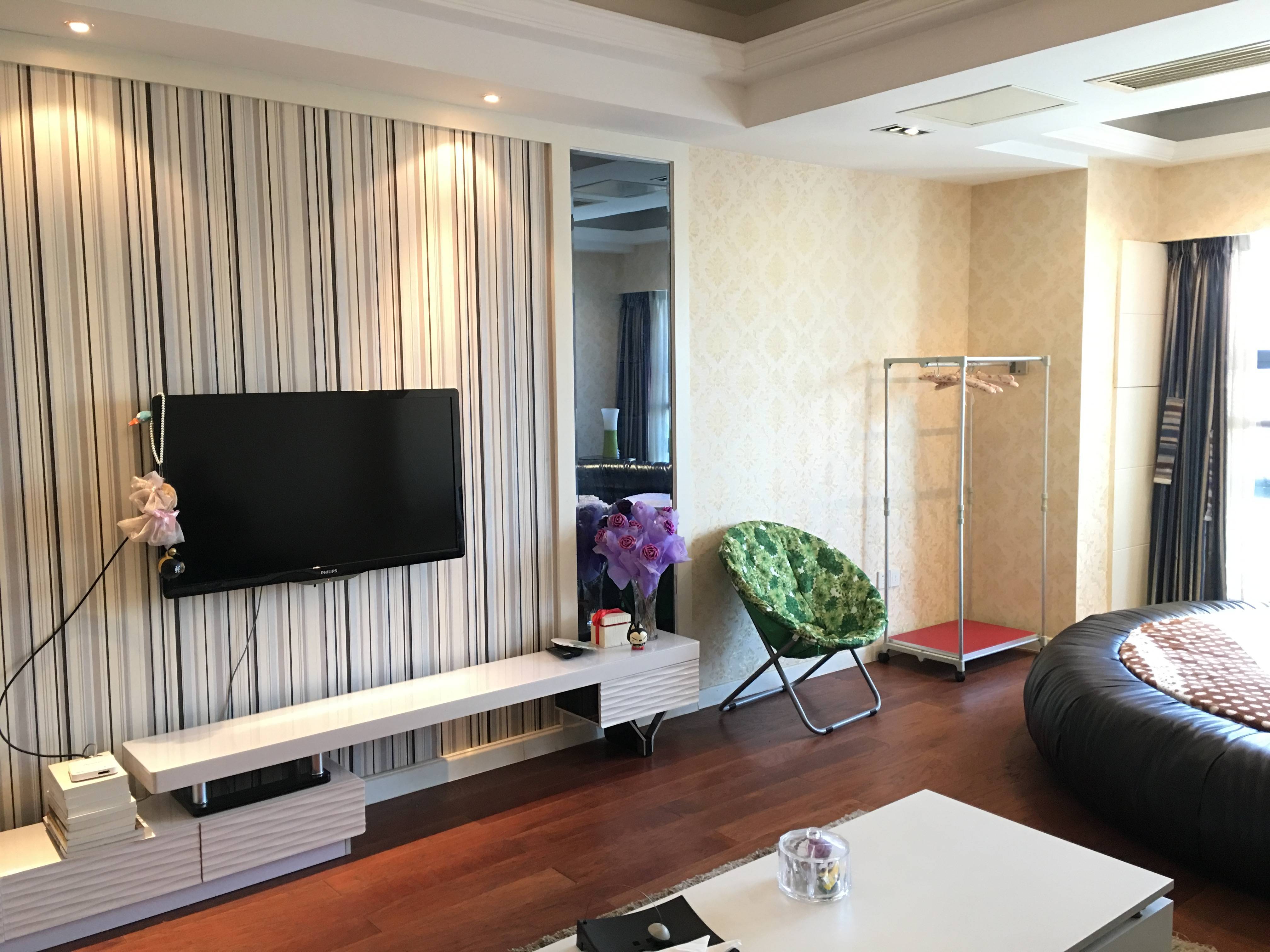 壹号公馆  1室1厅1卫    2600.0元/月 壹号公馆  1室1厅1卫    2600.0元/月室内图