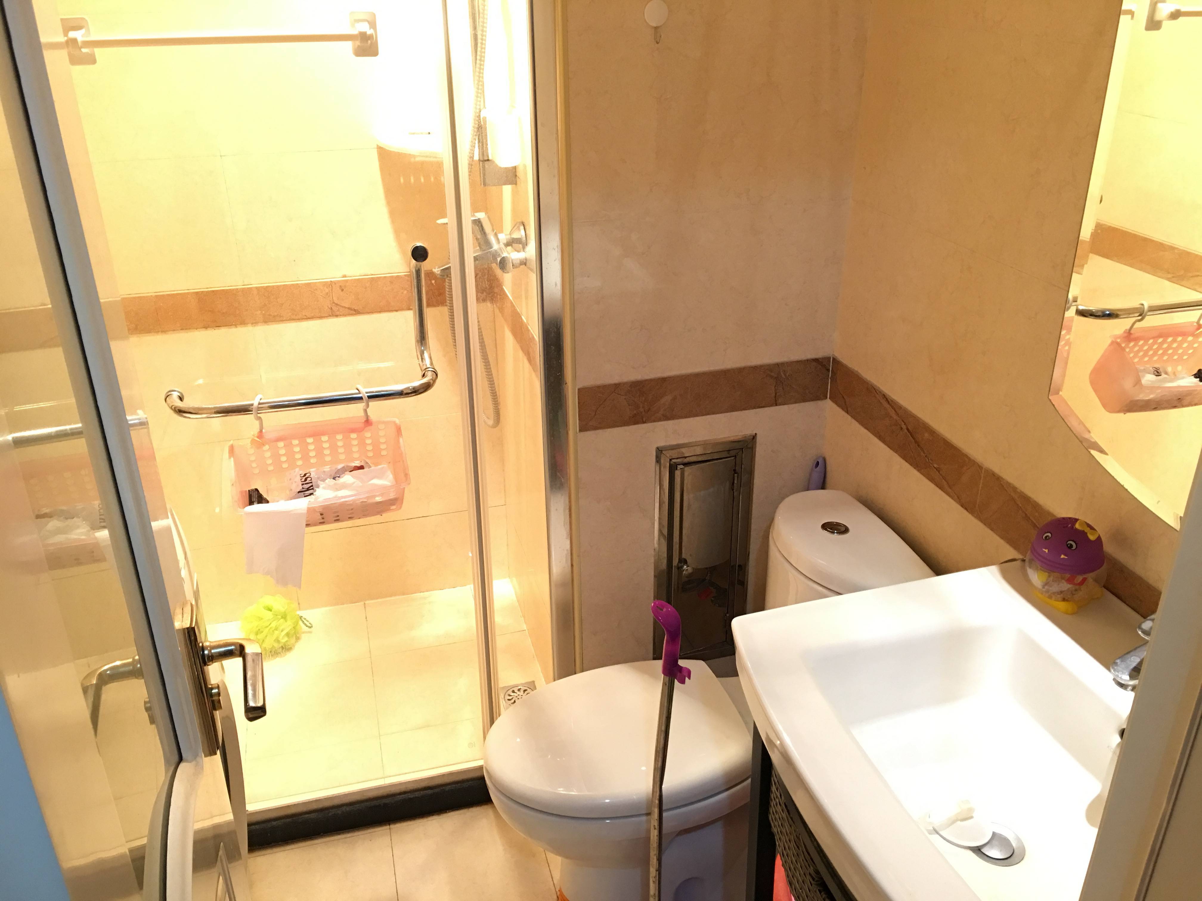 壹号公馆  1室1厅1卫    2600.0元/月 壹号公馆  1室1厅1卫    2600.0元/月室内图