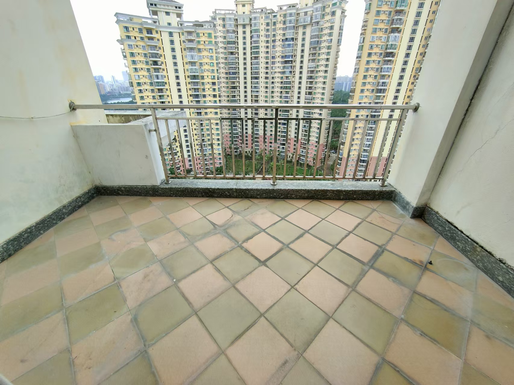 奥林匹克花园 5室2厅2卫 5500.0元/月 奥林匹克花园 5室2厅2卫 5500.0元/月室内图