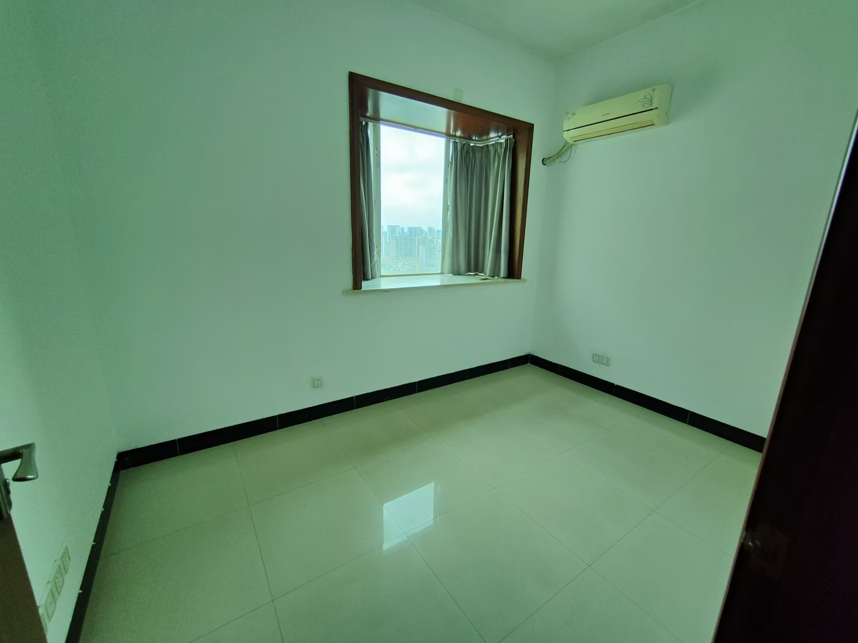 奥林匹克花园 5室2厅2卫 5500.0元/月 奥林匹克花园 5室2厅2卫 5500.0元/月室内图