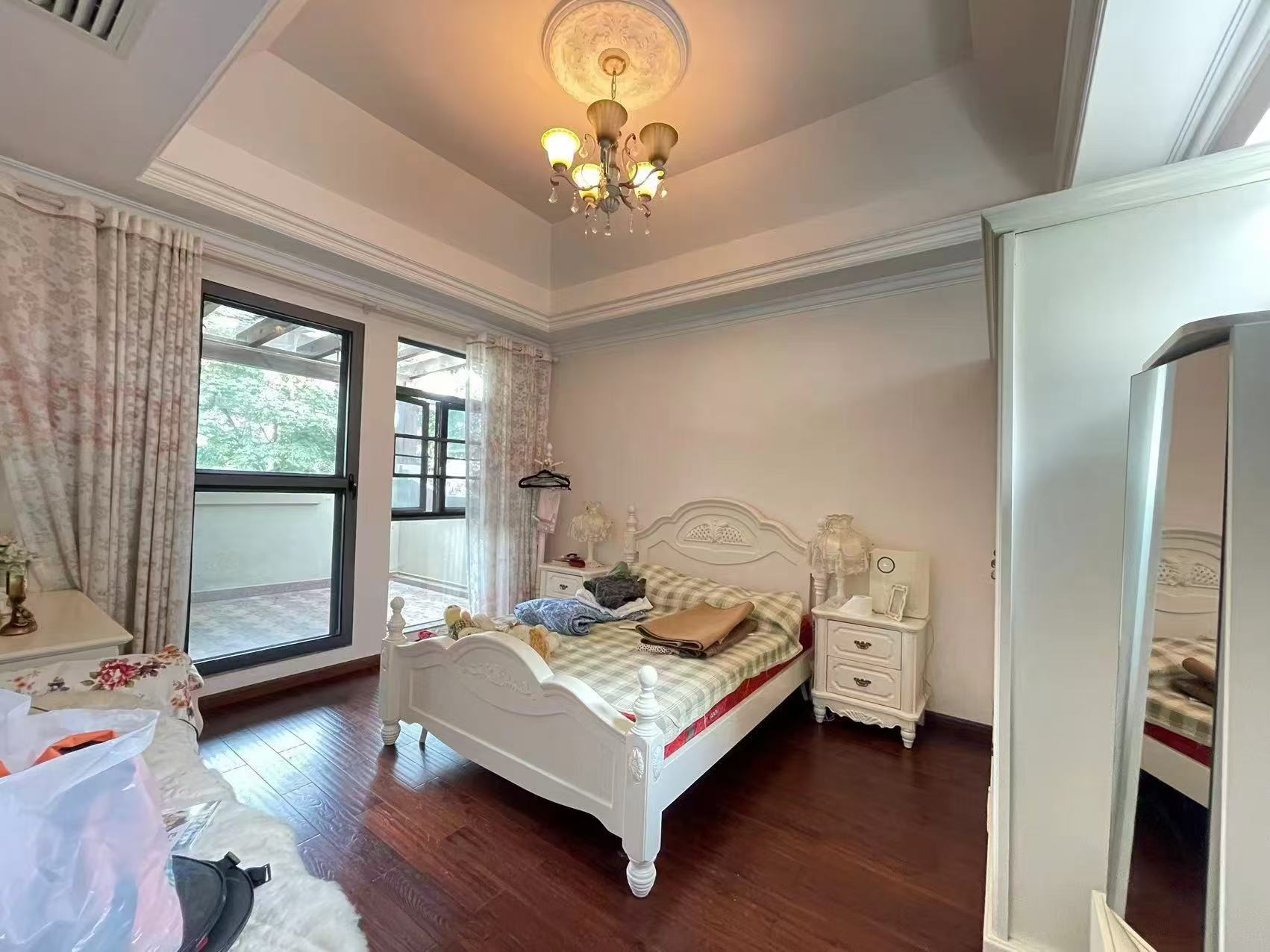 堤亚纳湾(深业沙河城) 4室3厅3卫 8000.0元/月 堤亚纳湾(深业沙河城) 4室3厅3卫 8000.0元/月室内图