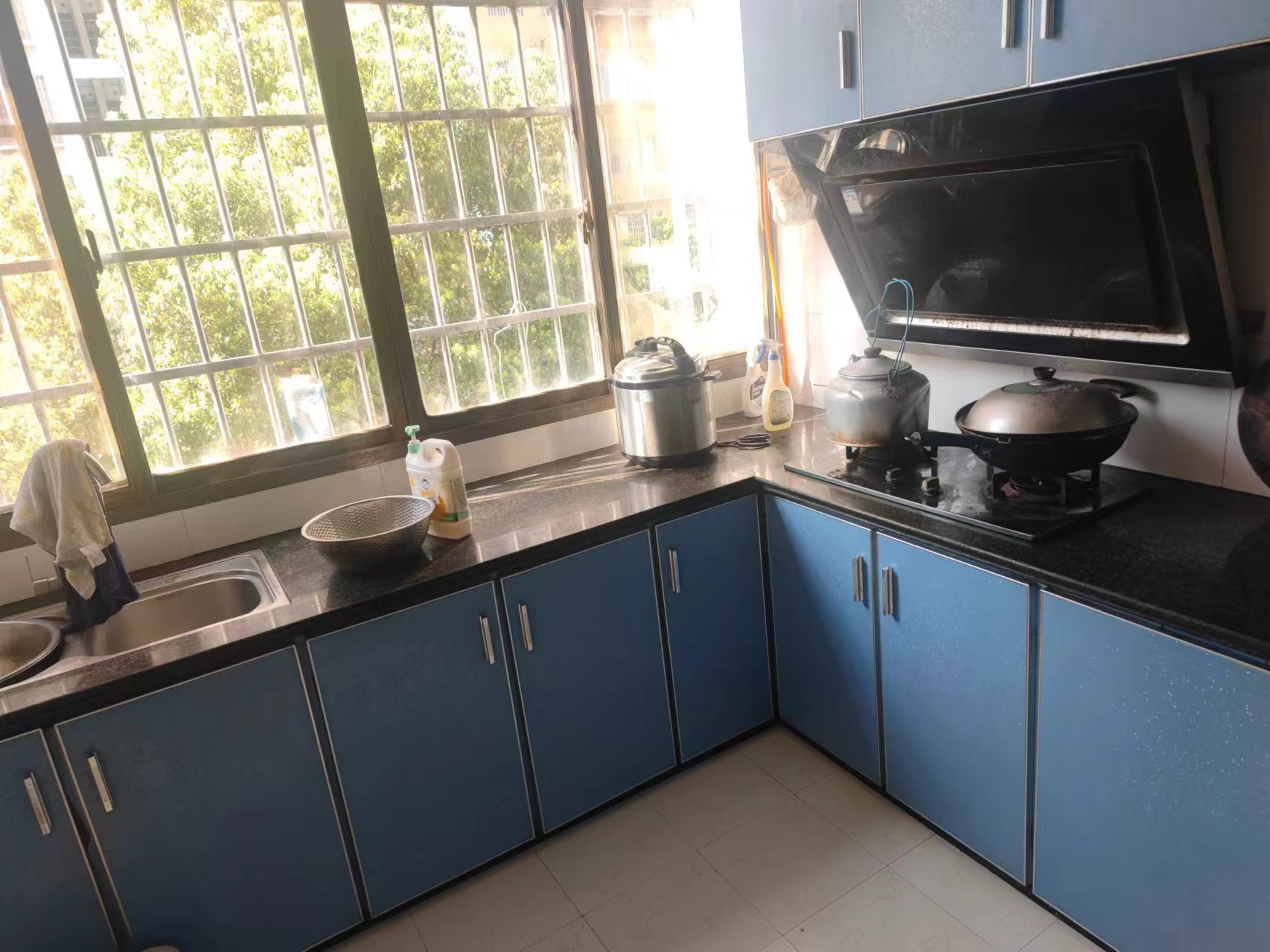 金谷市场 4室2厅1卫 600.0元/月 金谷市场 4室2厅1卫 600.0元/月室内图