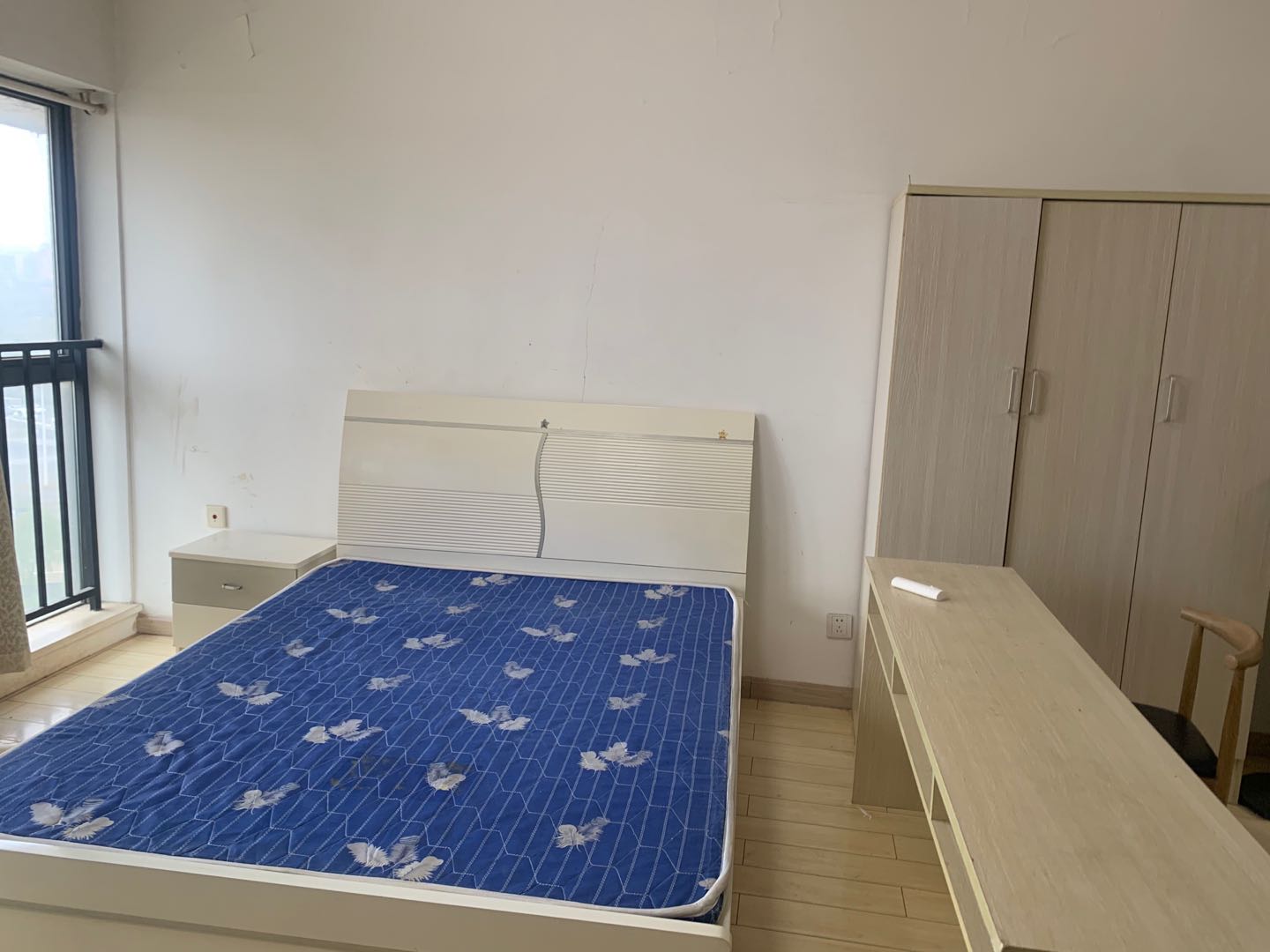 中信文化广场(中信新城二期) 1室1厅0卫 1100.0元/月 中信文化广场(中信新城二期) 1室1厅0卫 1100.0元/月室内图