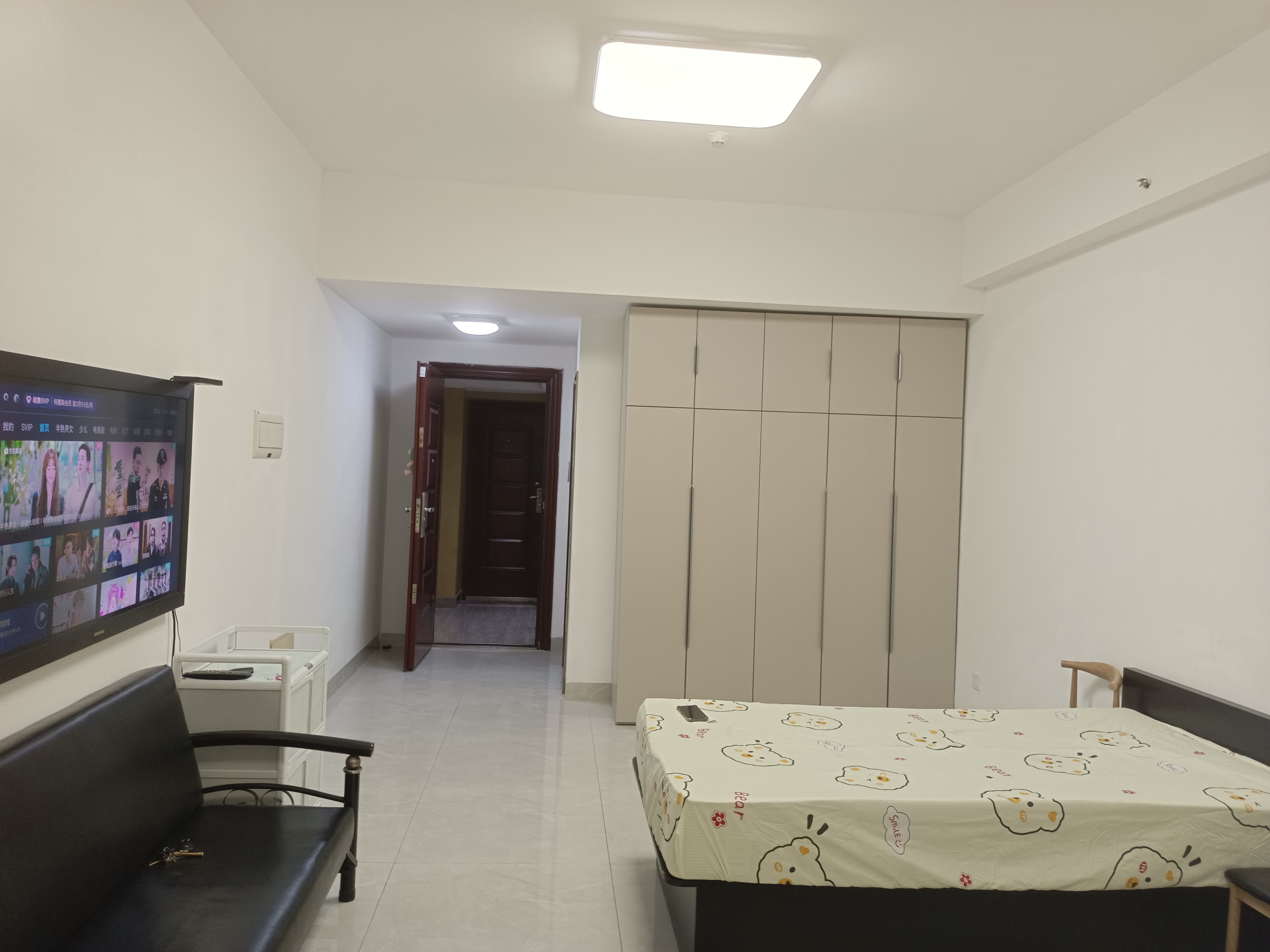 国际公馆(美的时代广场) 1室1厅1卫 1600.0元/月 国际公馆(美的时代广场) 1室1厅1卫 1600.0元/月室内图