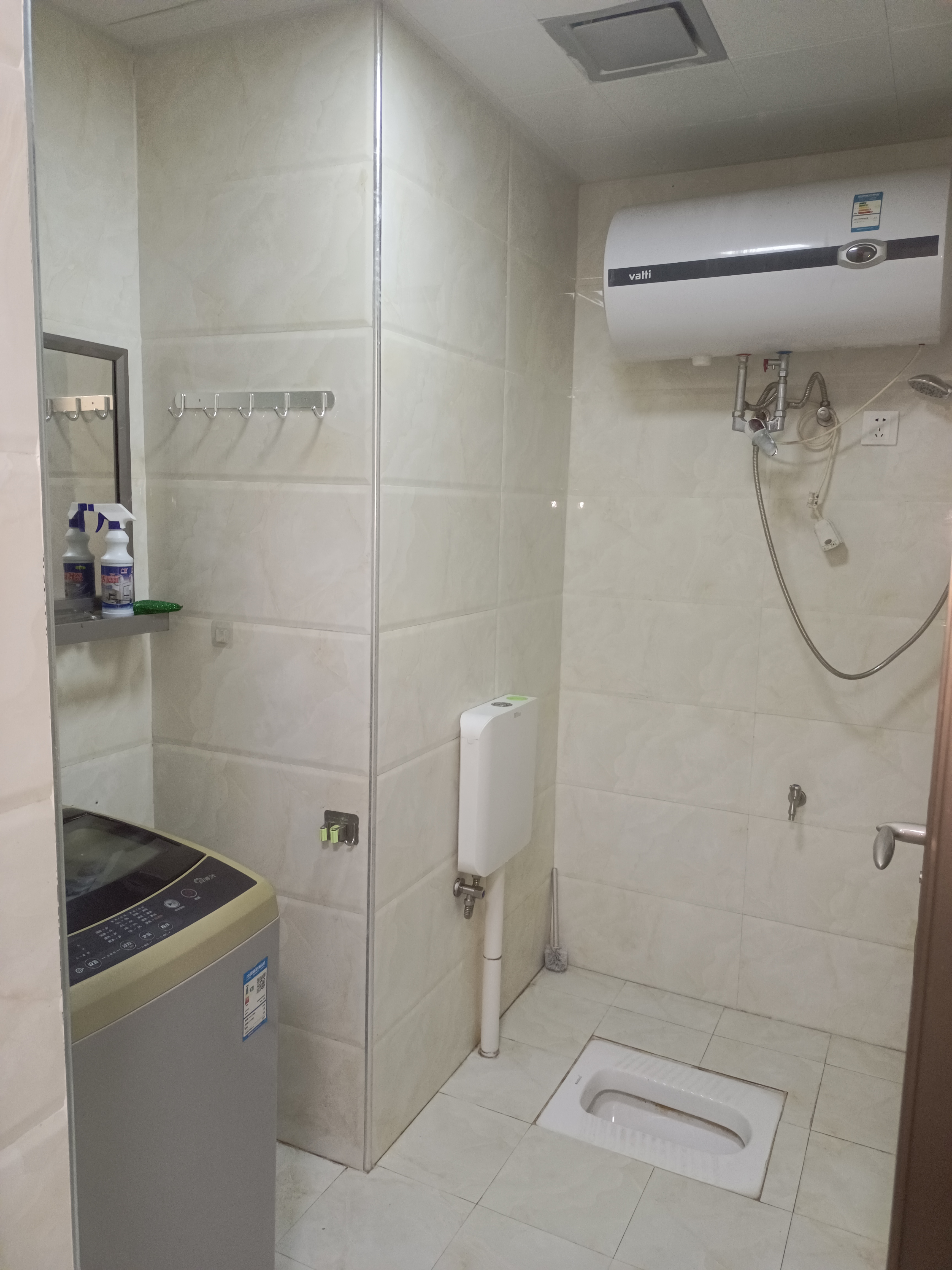 国际公馆(美的时代广场) 1室1厅1卫 1600.0元/月 国际公馆(美的时代广场) 1室1厅1卫 1600.0元/月室内图