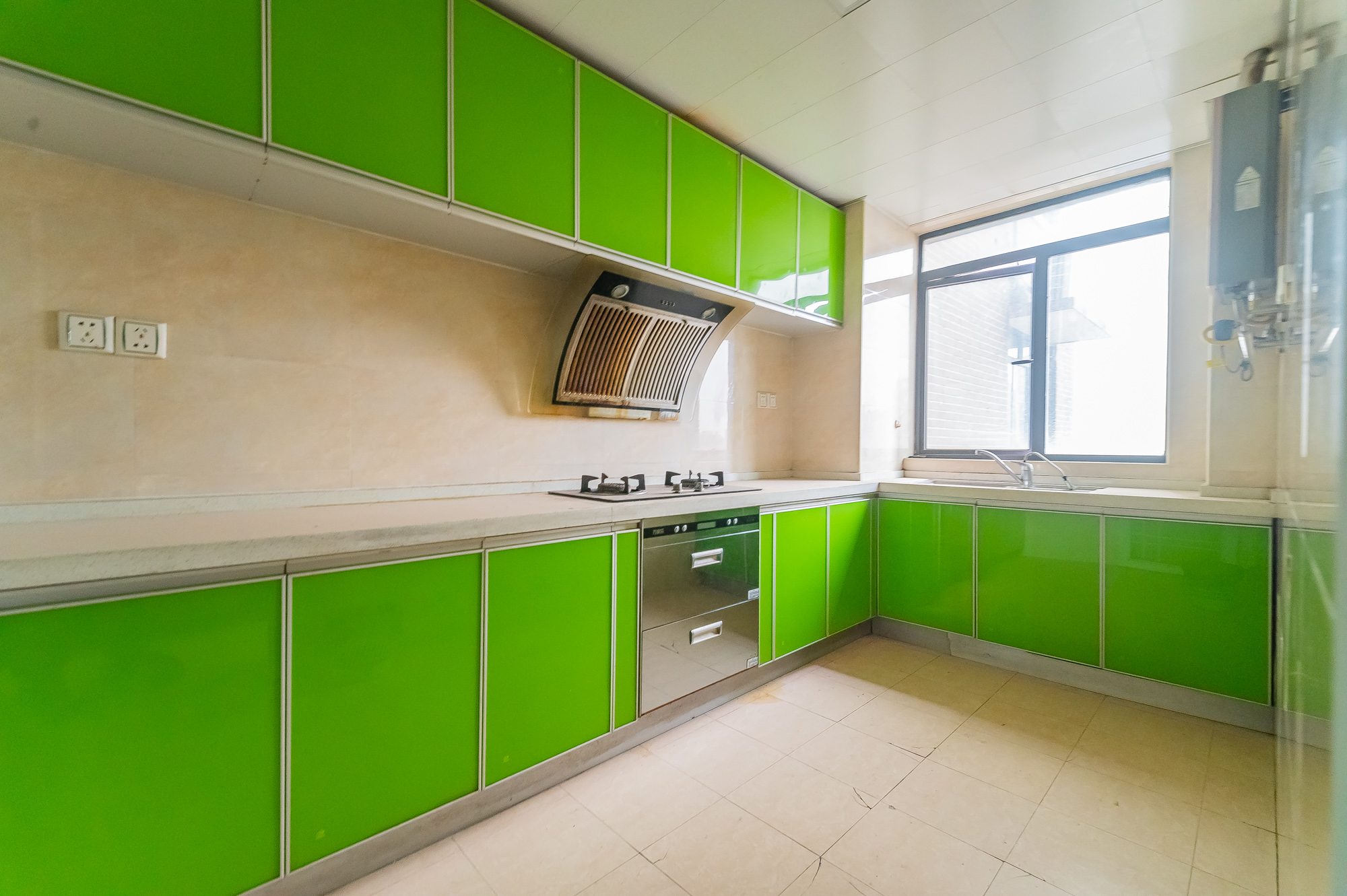 尚城 3室2厅1卫 75.8万 尚城 3室2厅1卫 75.8万厨房