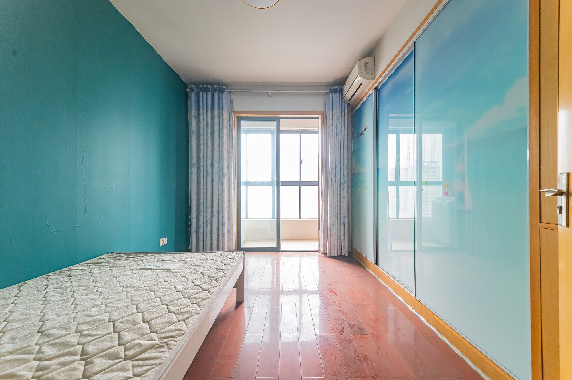 尚城 3室2厅1卫 75.8万 尚城 3室2厅1卫 75.8万卧室