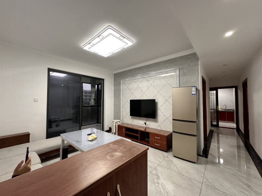 福天藏郡院子  4室2厅2卫    2000.0元/月 福天藏郡院子  4室2厅2卫    2000.0元/月