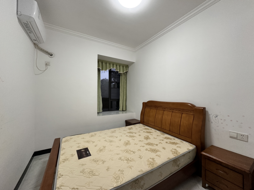 福天藏郡院子  4室2厅2卫    2000.0元/月 福天藏郡院子  4室2厅2卫    2000.0元/月室内图