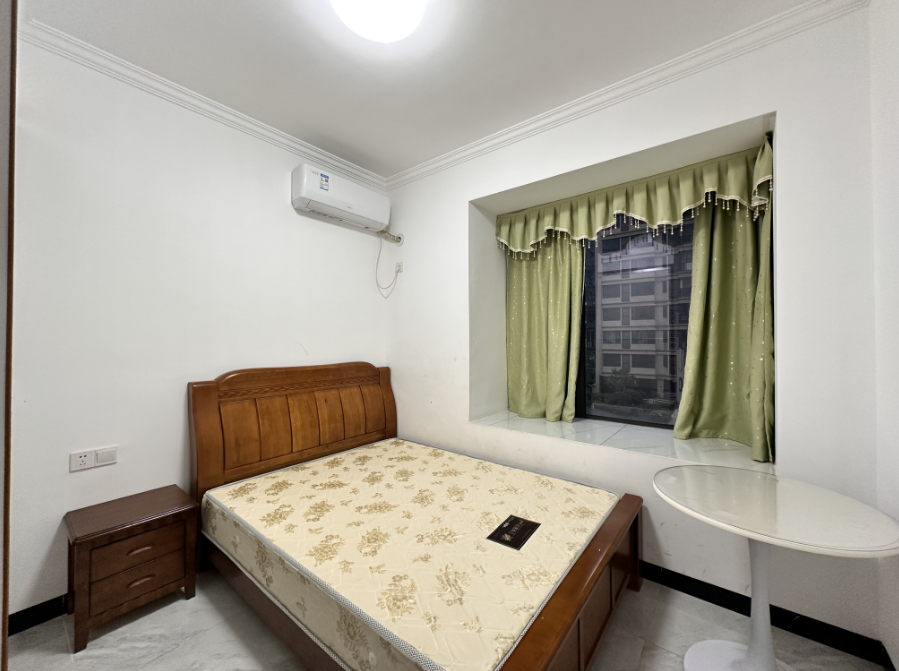 福天藏郡院子  4室2厅2卫    2000.0元/月 福天藏郡院子  4室2厅2卫    2000.0元/月室内图