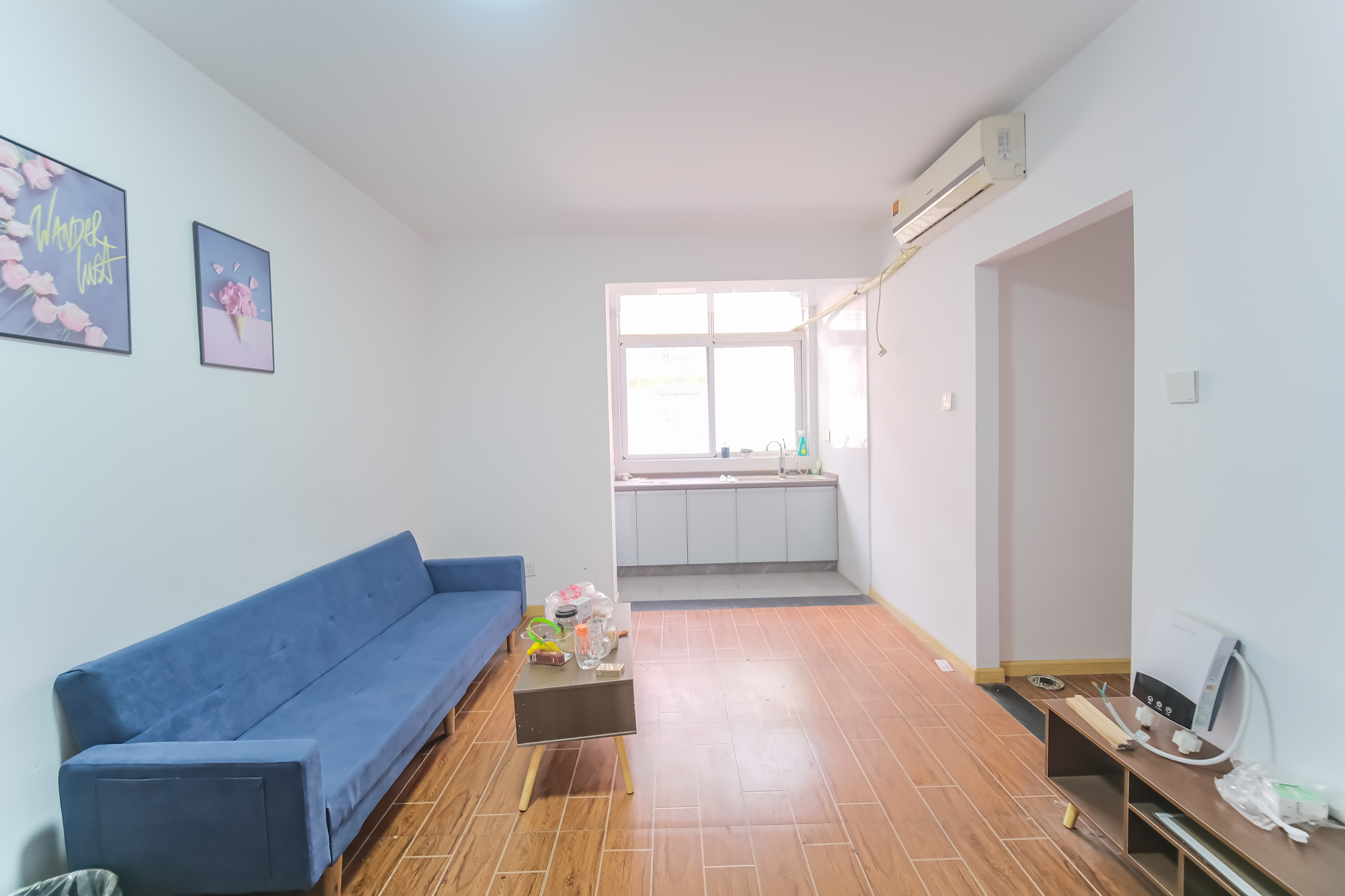 金鹰机电大市场 2室2厅1卫 28.0万 金鹰机电大市场 2室2厅1卫 28.0万客厅