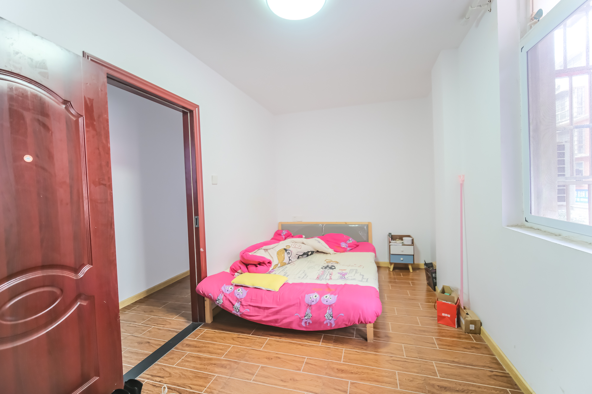 金鹰机电大市场 2室2厅1卫 28.0万 金鹰机电大市场 2室2厅1卫 28.0万卧室