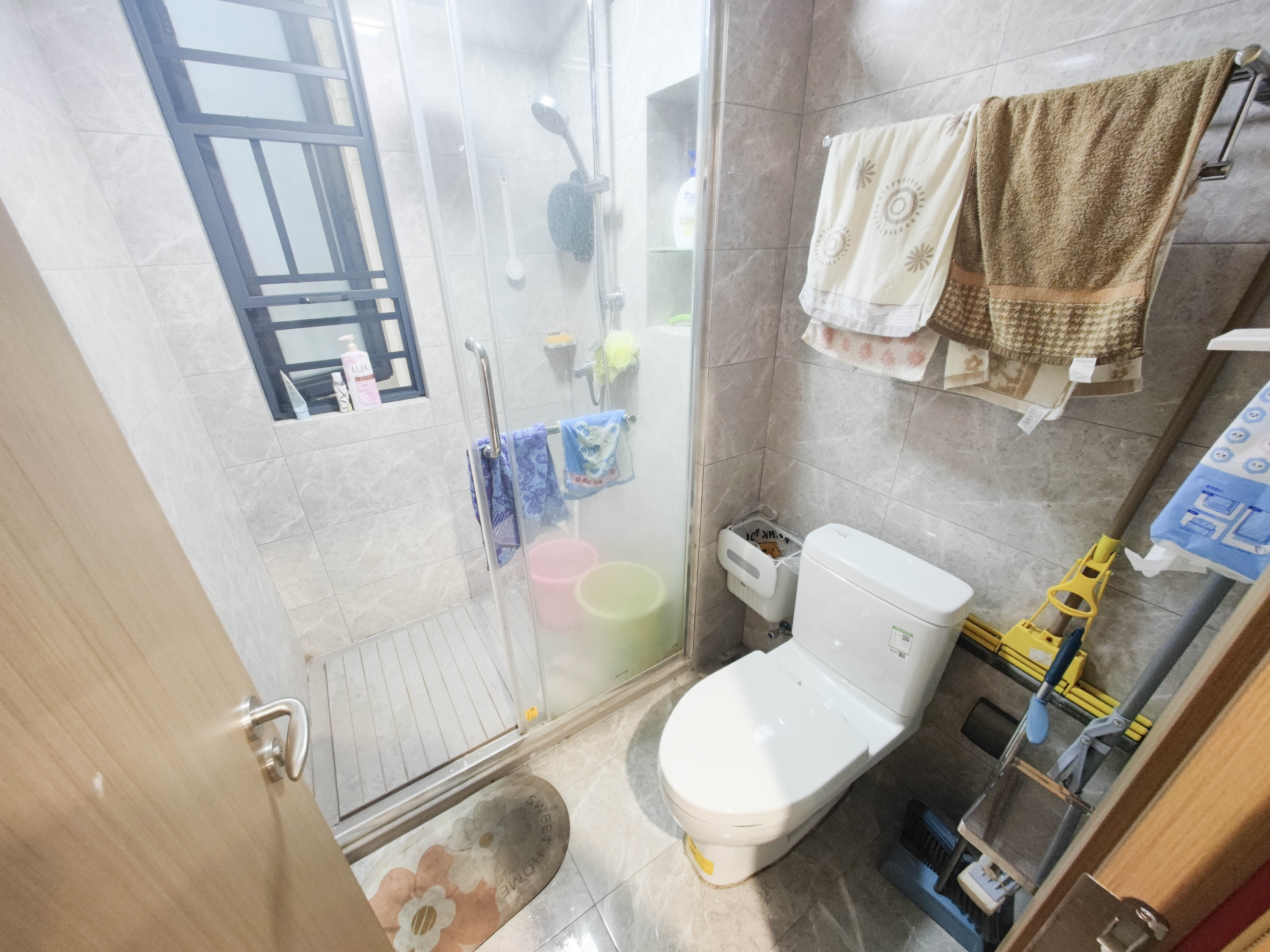 旭辉雨花郡  3室2厅2卫   170.00万卫生间