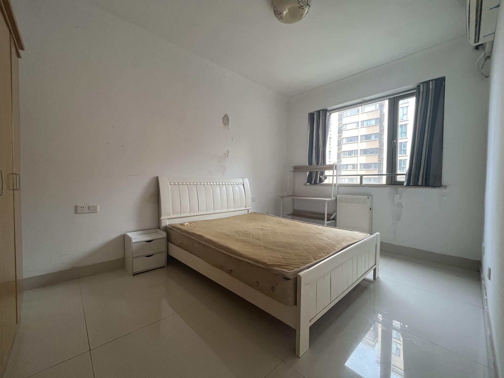 怡海星城 1室2厅2卫 1900.0元/月 怡海星城 1室2厅2卫 1900.0元/月室内图