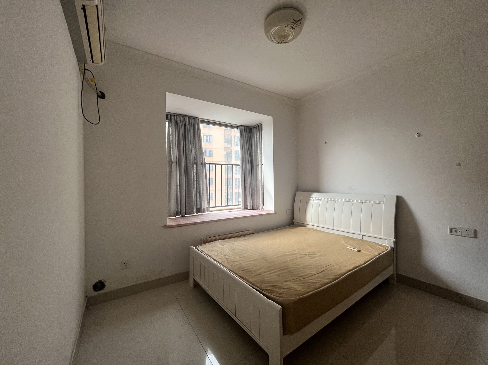 怡海星城 1室2厅2卫 1900.0元/月 怡海星城 1室2厅2卫 1900.0元/月室内图