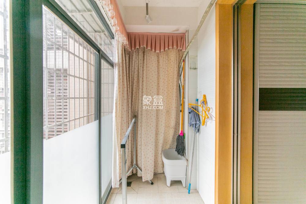 福圣園  2室1廳1衛(wèi)   2100.00元/月室內(nèi)圖