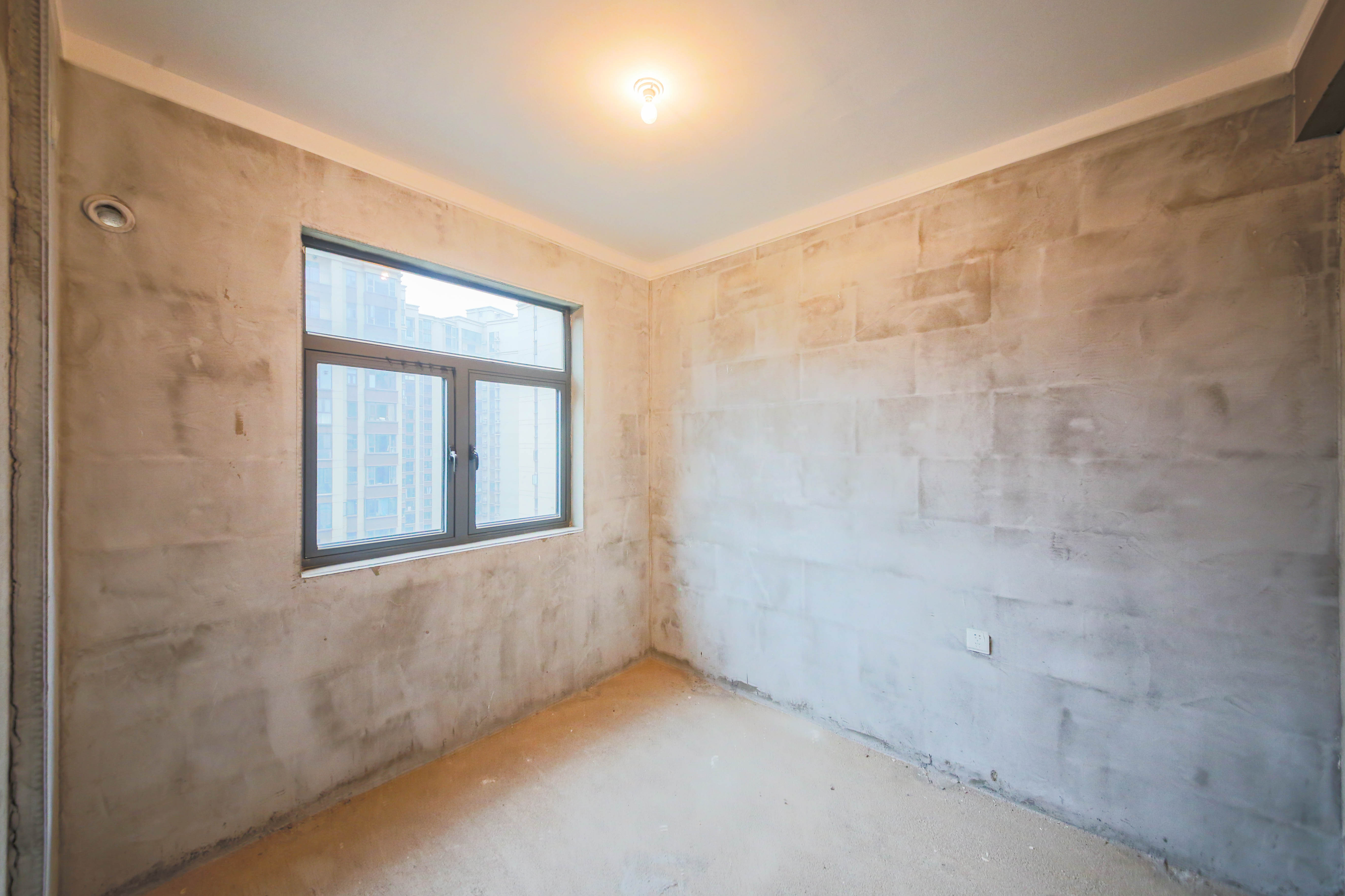 中建钰和城  4室2厅2卫   176.00万卧室