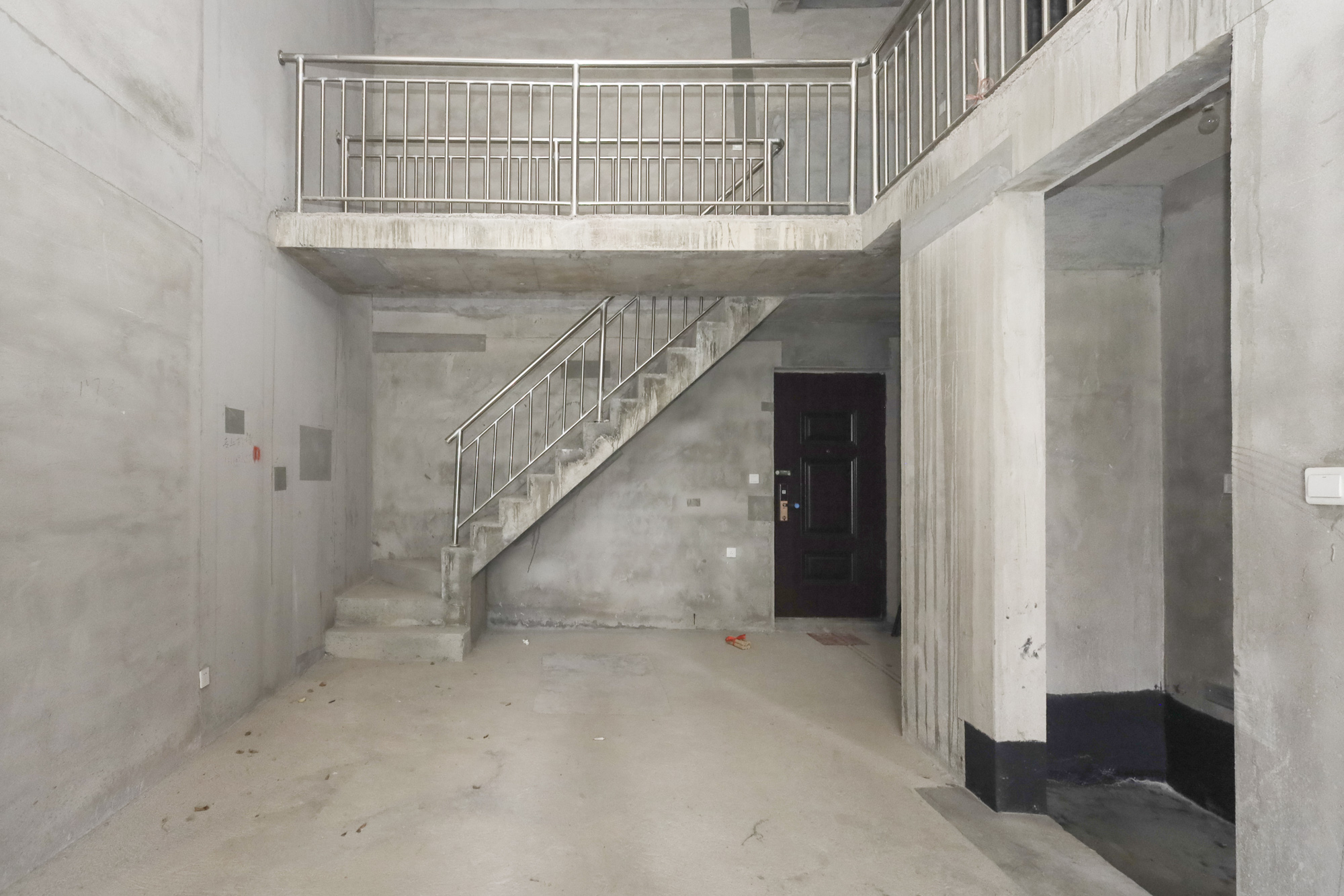 地铁中建江山玖樾  4室2厅2卫   155.00万其他