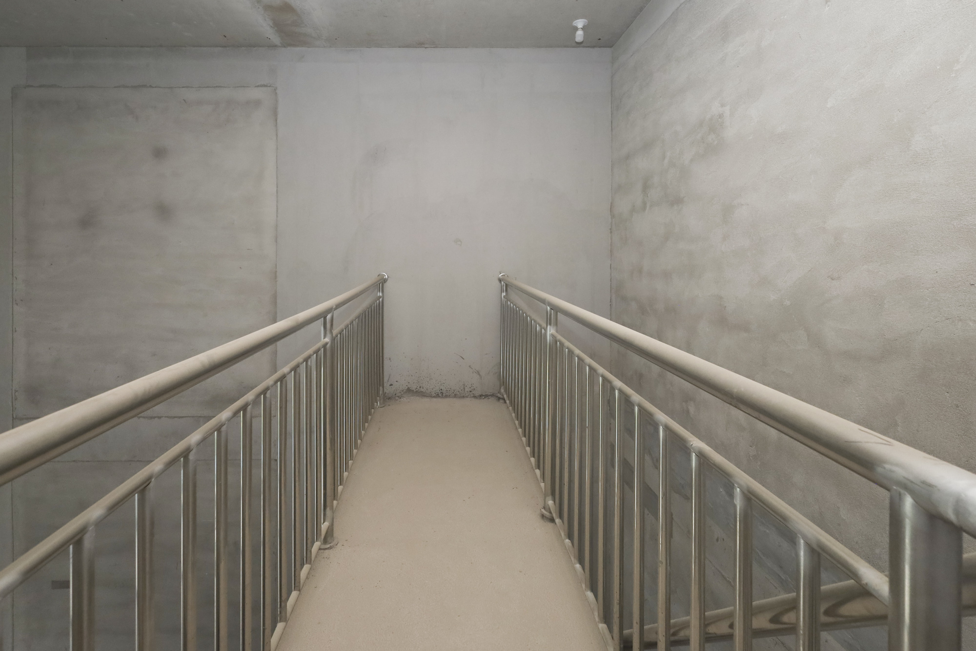 地铁中建江山玖樾  4室2厅2卫   155.00万其他