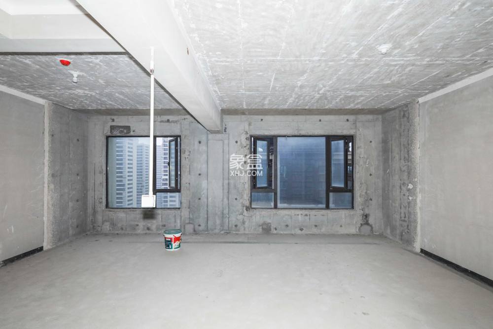 建发央著  6室2厅4卫   370.00万
