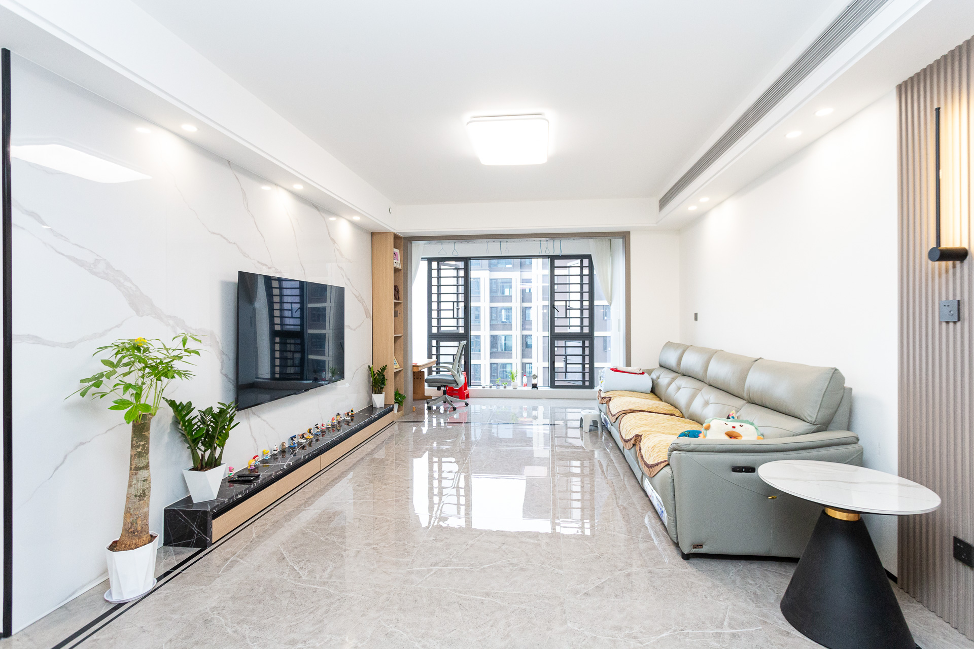 时代建发和著 4室2厅2卫 240.0万 时代建发和著 4室2厅2卫 240.0万客厅