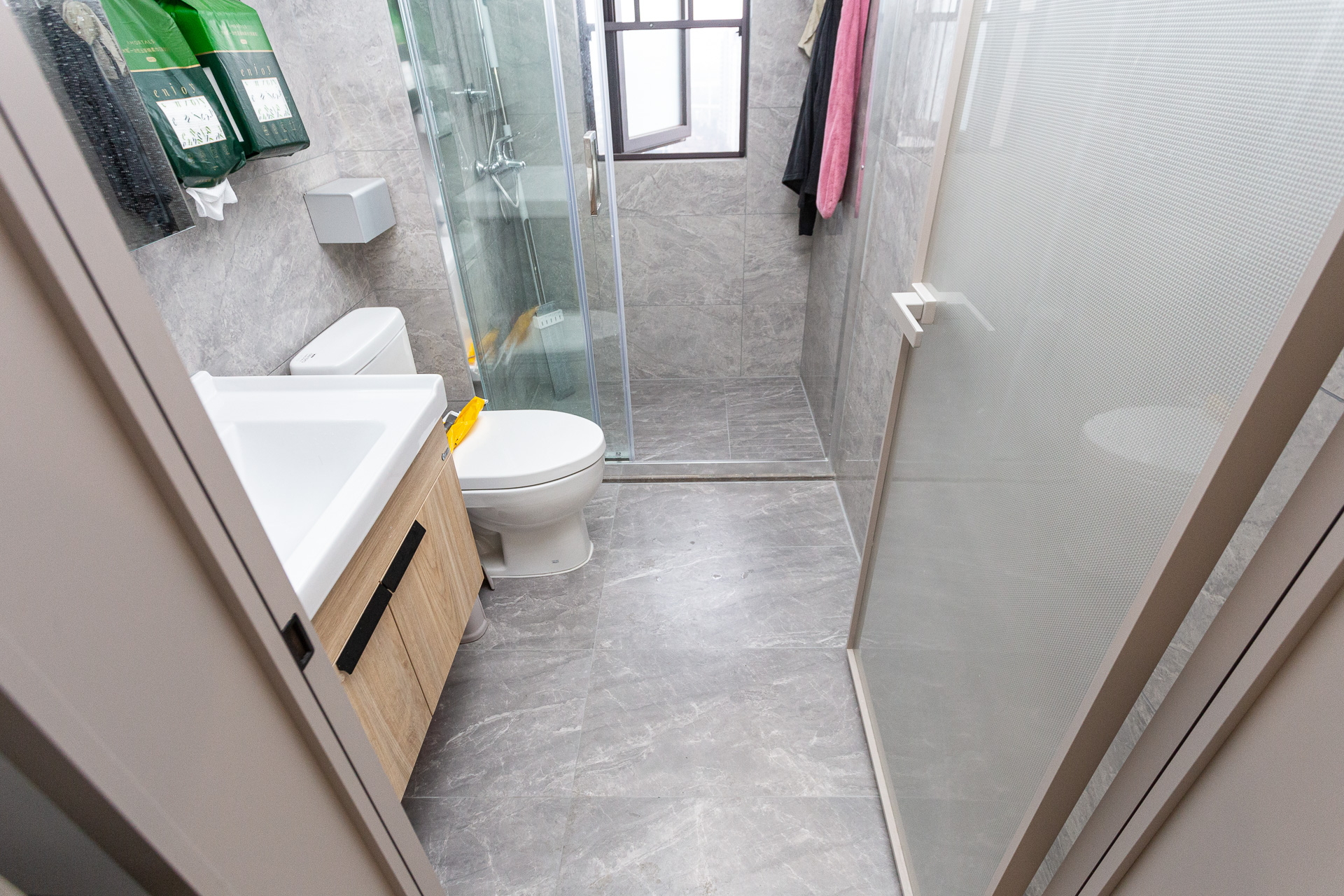 时代建发和著 4室2厅2卫 240.0万 时代建发和著 4室2厅2卫 240.0万卫生间