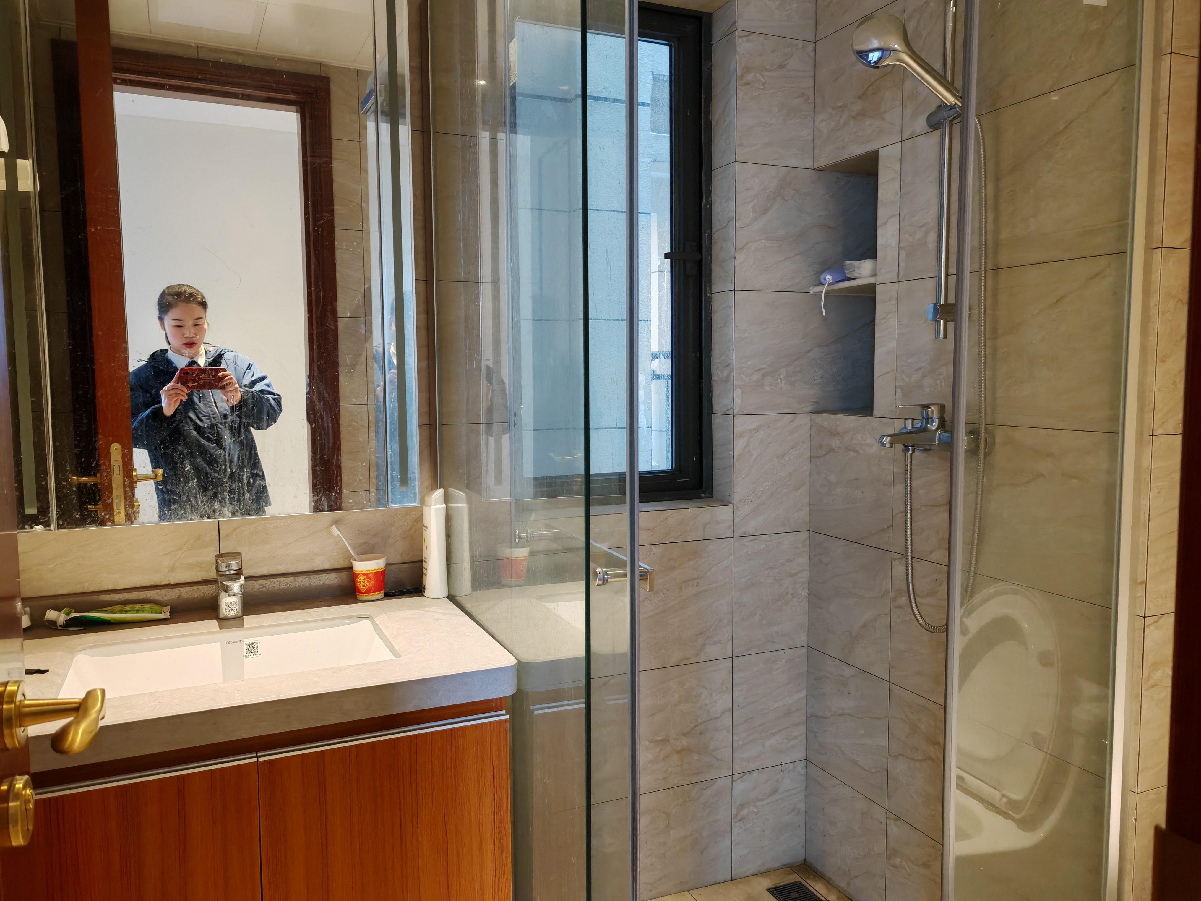 恒大名都 3室2厅1卫 1500.0元/月 恒大名都 3室2厅1卫 1500.0元/月室内图