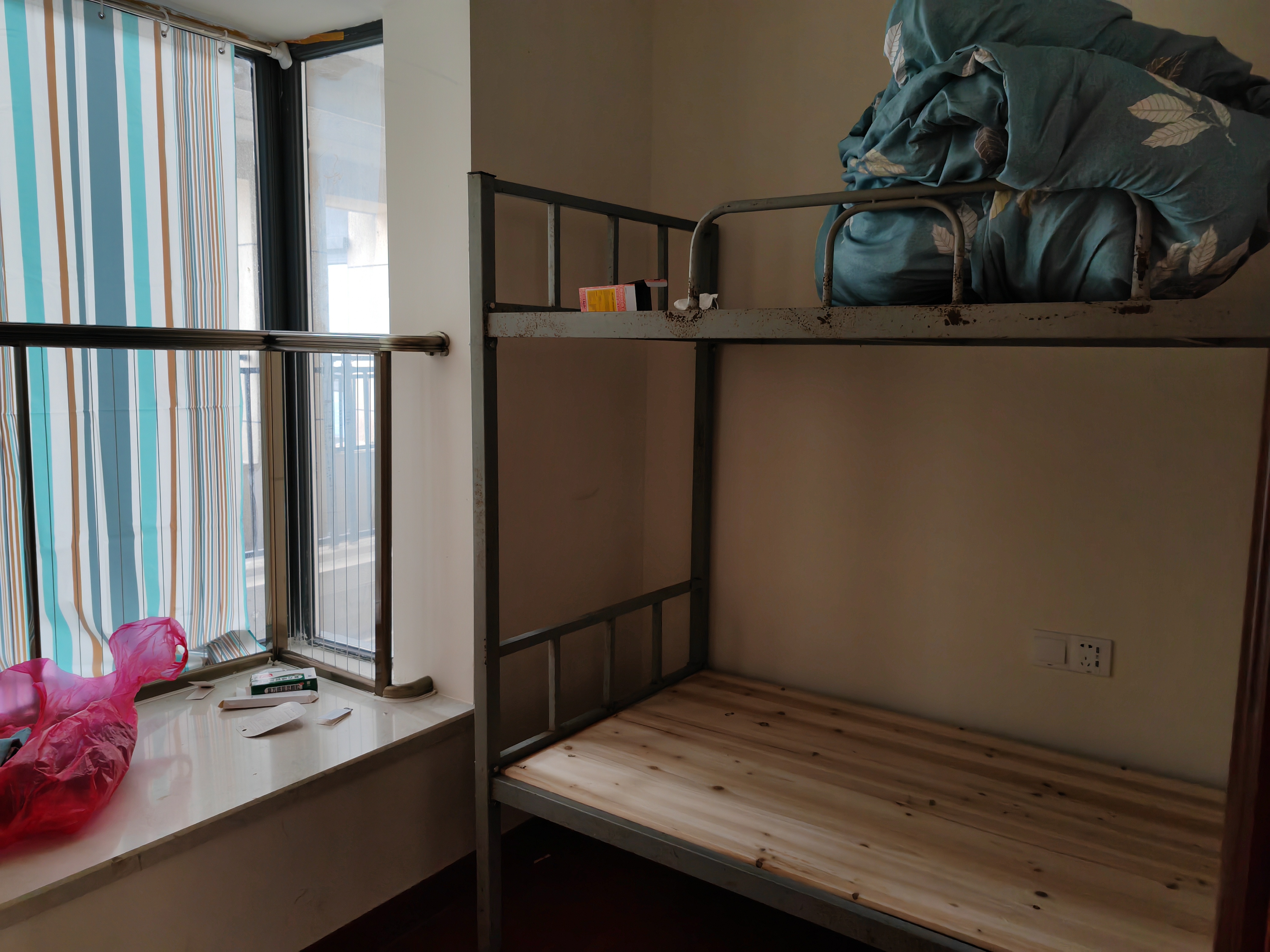 恒大名都 3室2厅1卫 1500.0元/月 恒大名都 3室2厅1卫 1500.0元/月室内图