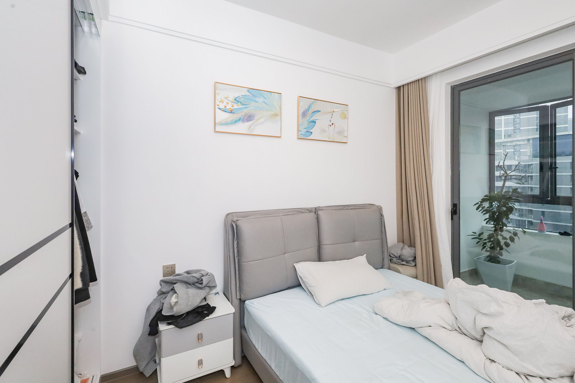 复地滨江金融中心  4室2厅2卫    210.0万卧室