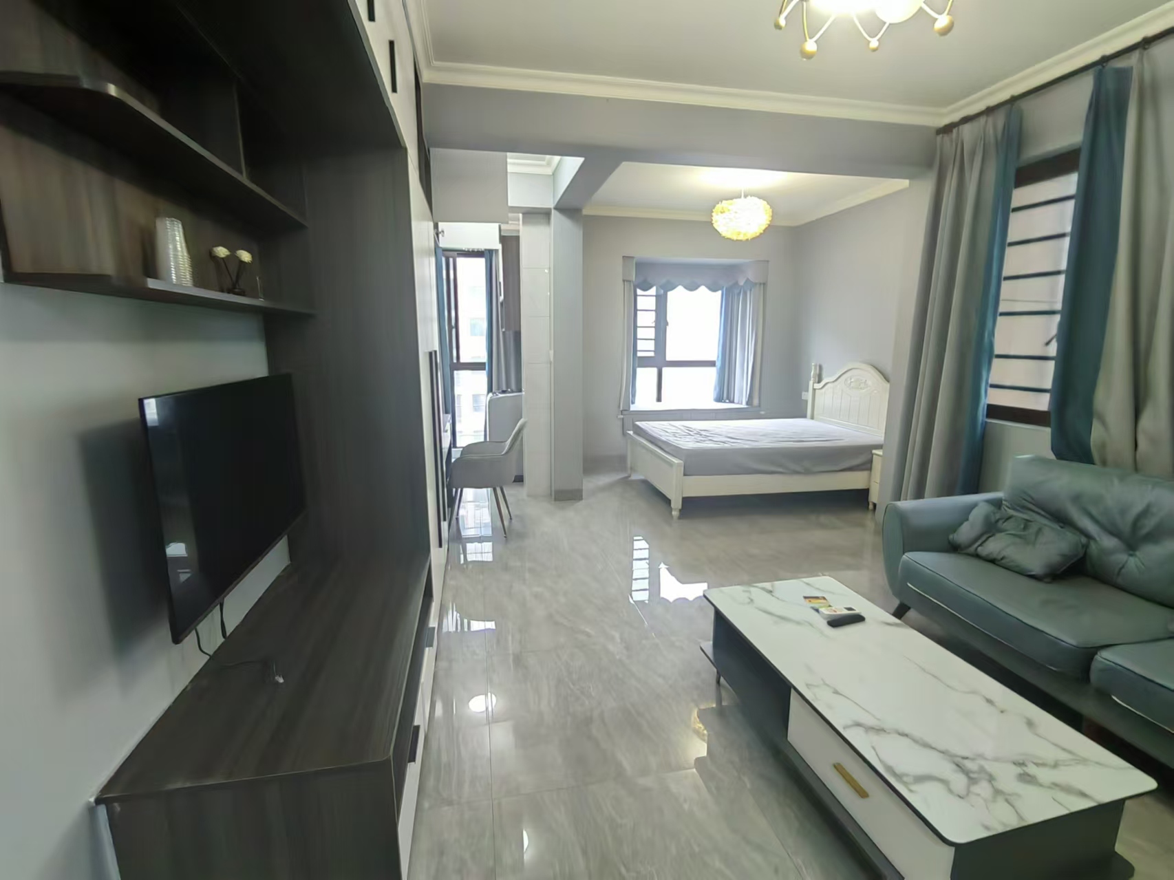 英伦首府金域豪廷 1室1厅1卫 1600.0元/月 英伦首府金域豪廷 1室1厅1卫 1600.0元/月室内图