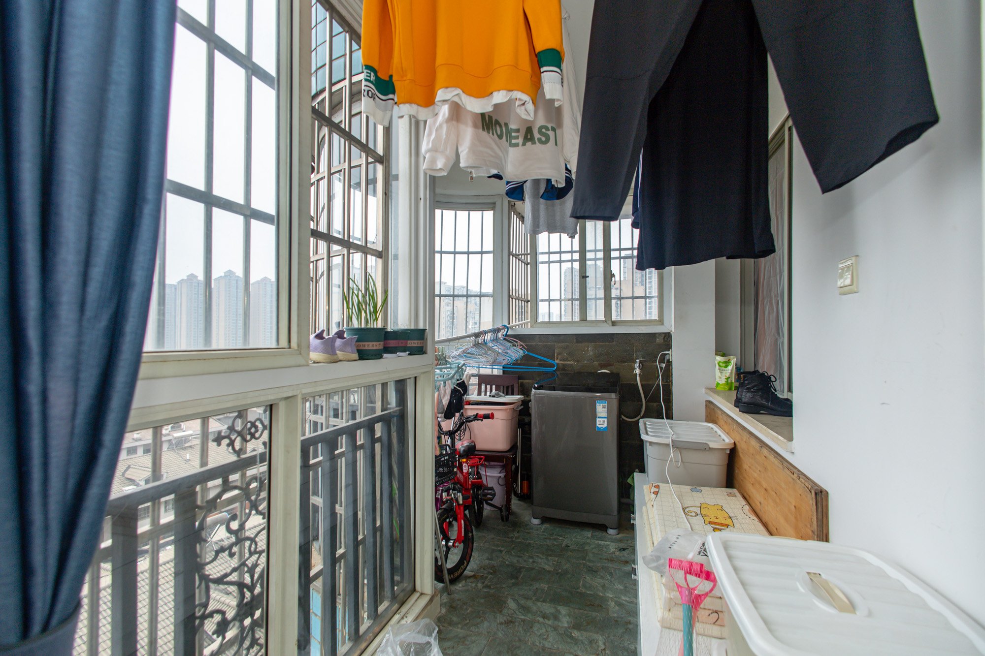 湘绣城 2室2厅1卫 56.0万 湘绣城 2室2厅1卫 56.0万阳台