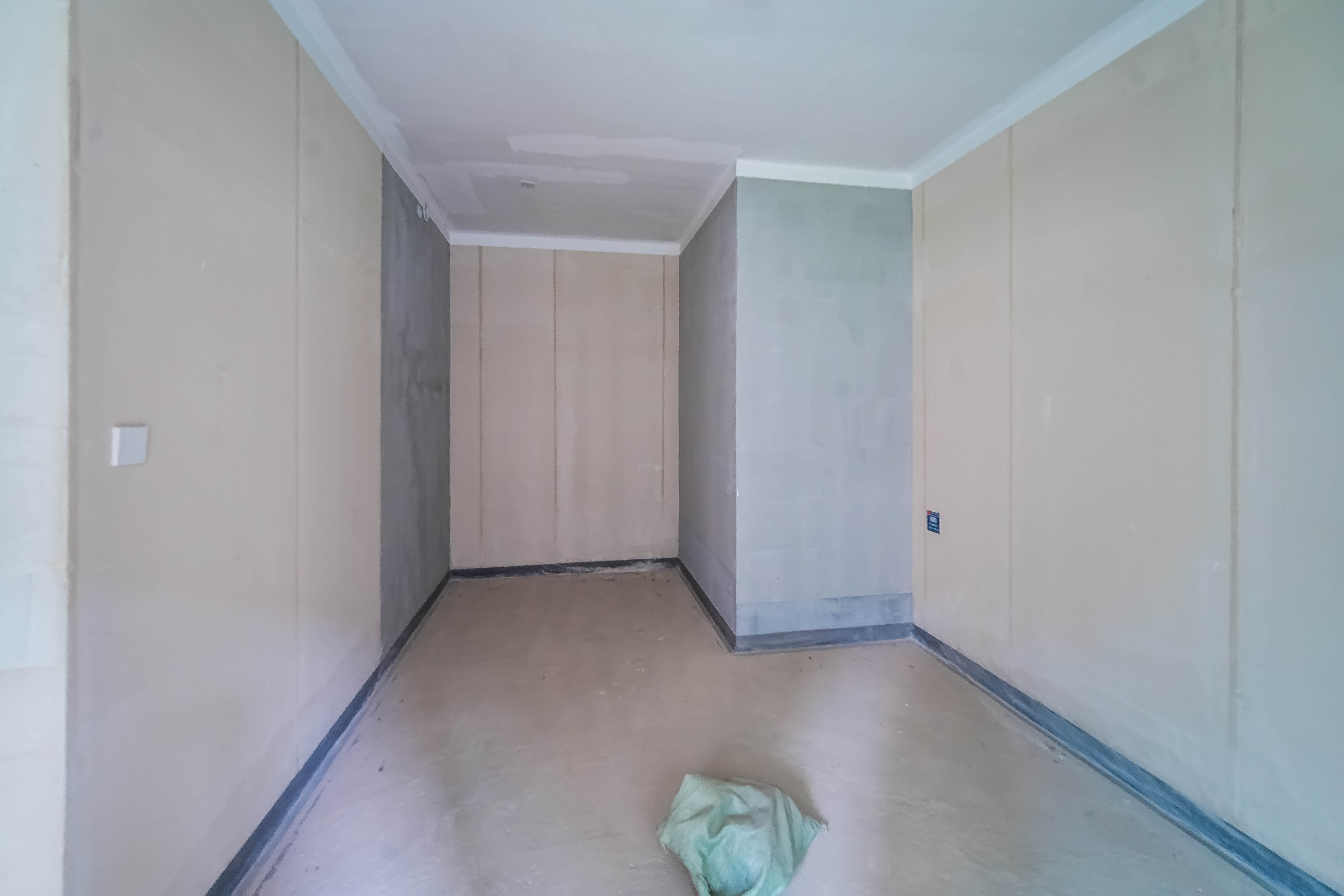 建发玖洲和玺 4室2厅2卫 220.0万 建发玖洲和玺 4室2厅2卫 220.0万其他