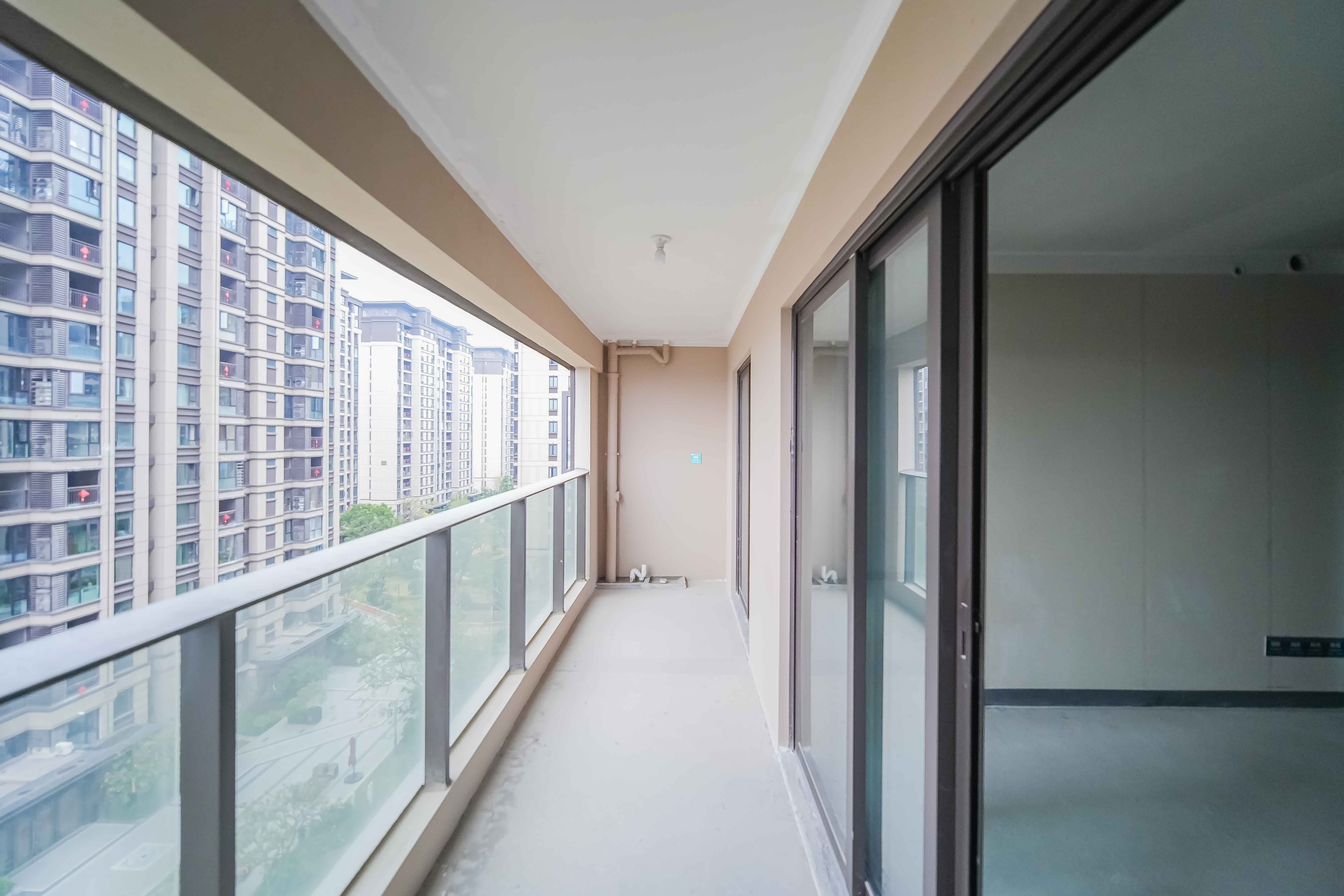 建发玖洲和玺  4室2厅2卫   159.00万其他