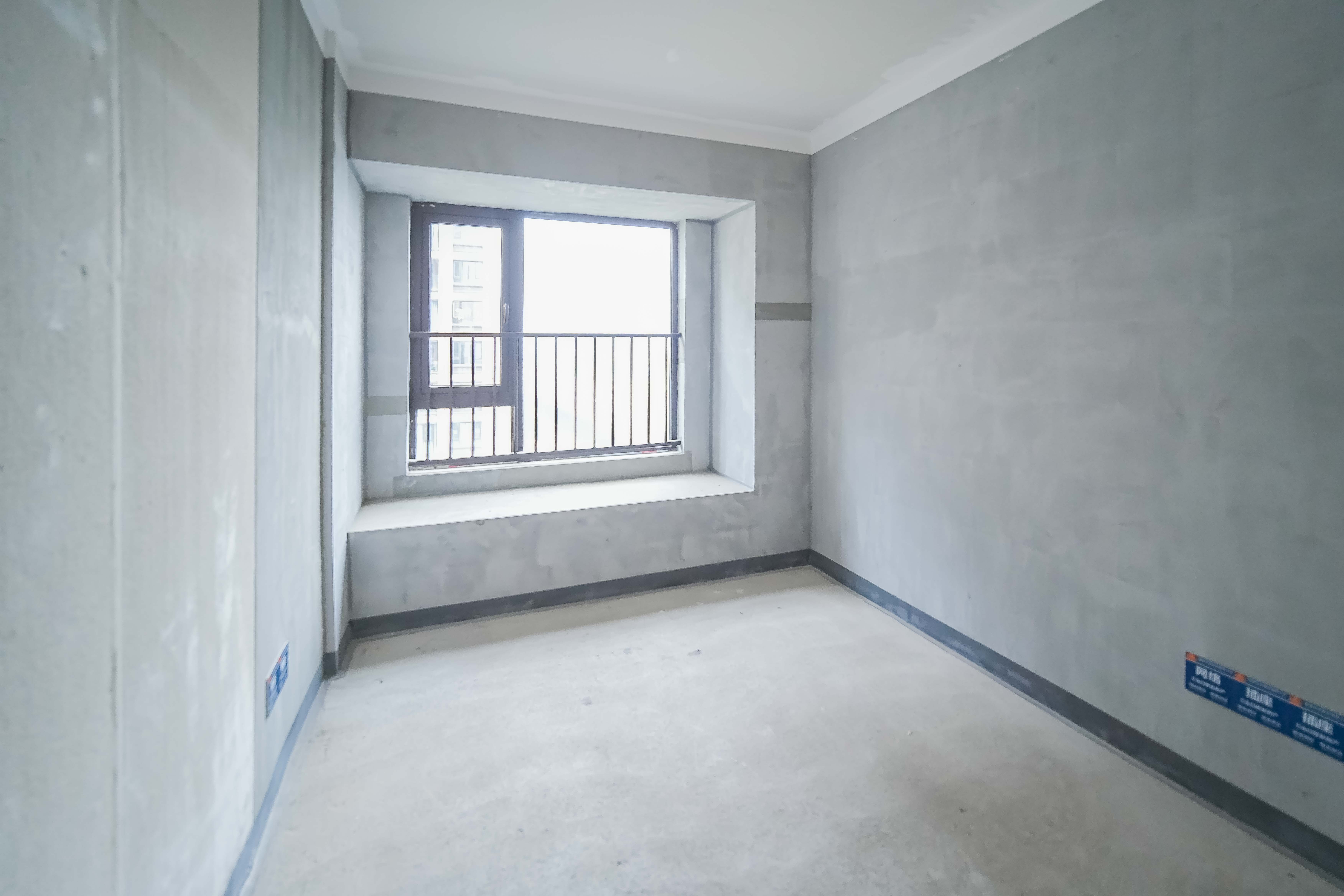 建发玖洲和玺  4室2厅2卫   159.00万其他